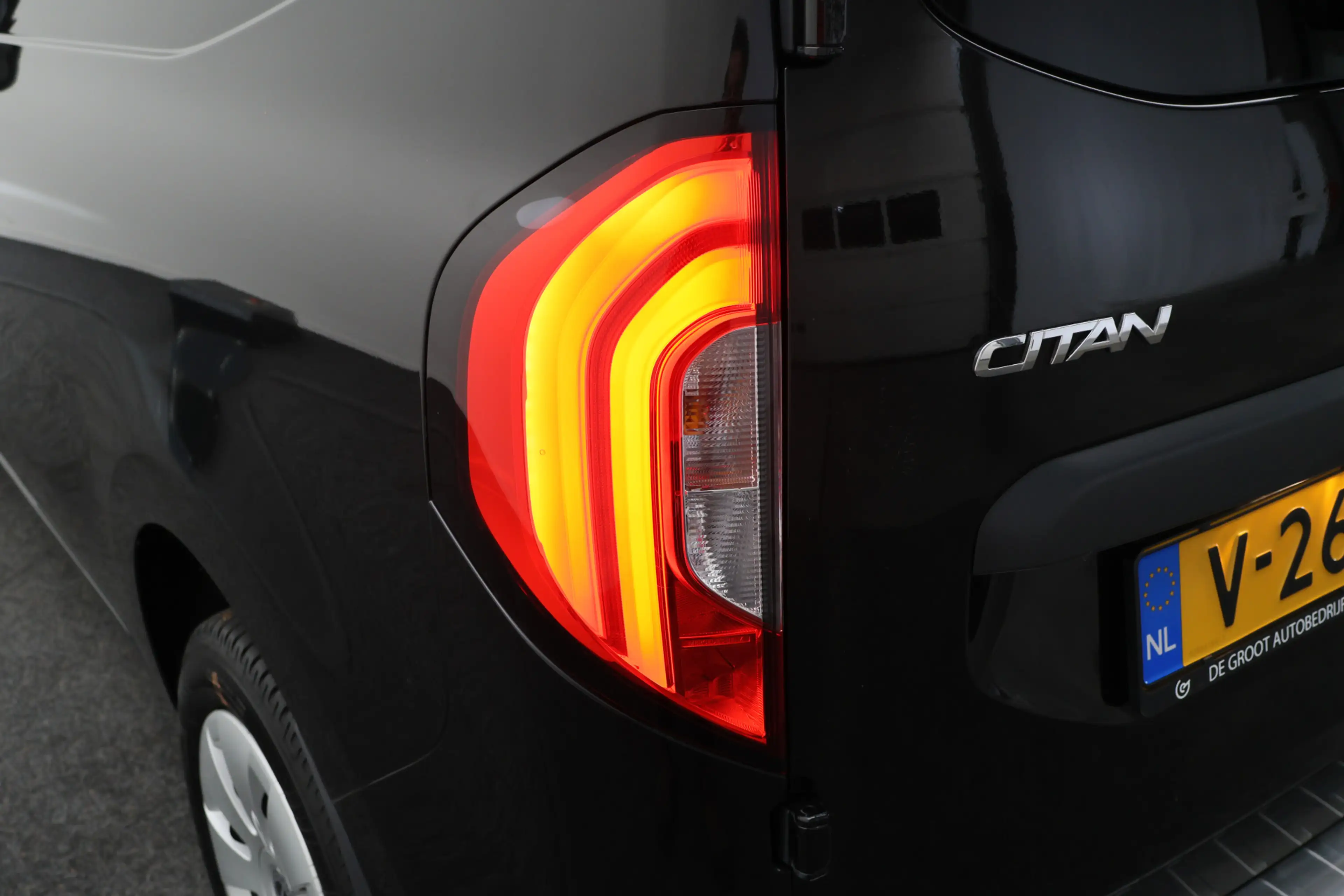 Mercedes-Benz Citan 112 CDI L1 Pro — photo 27