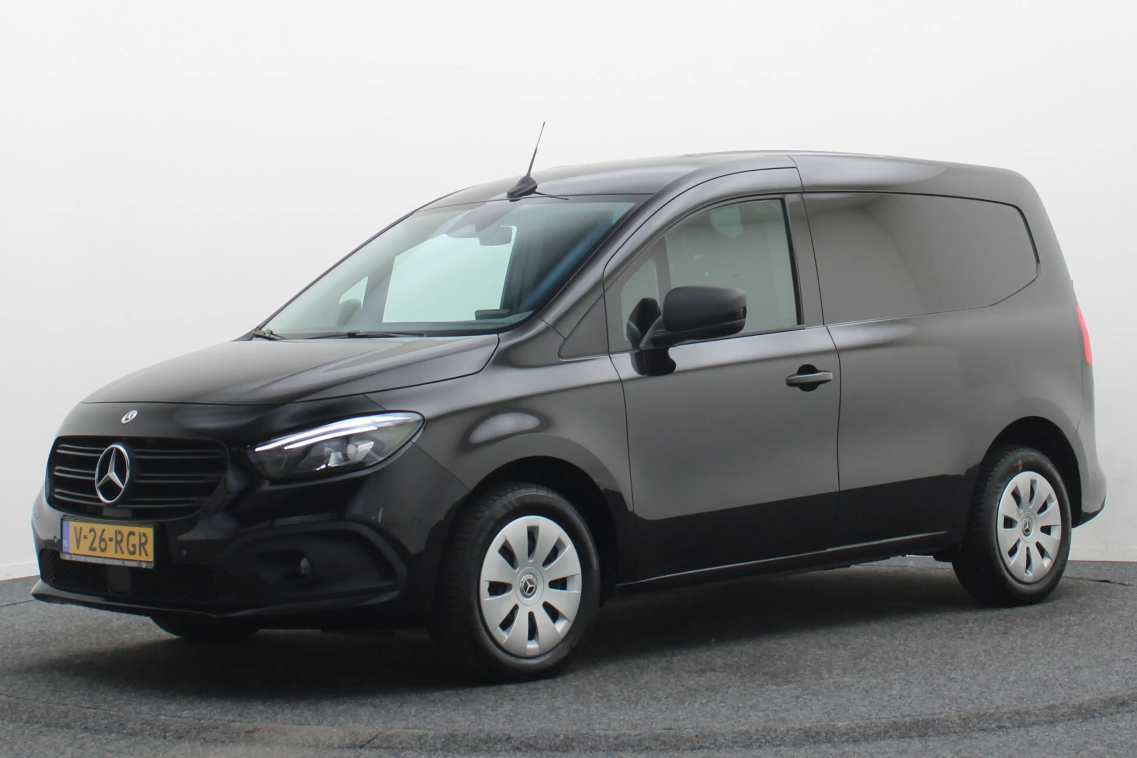 Mercedes-Benz Citan 112 CDI L1 Pro — photo 15