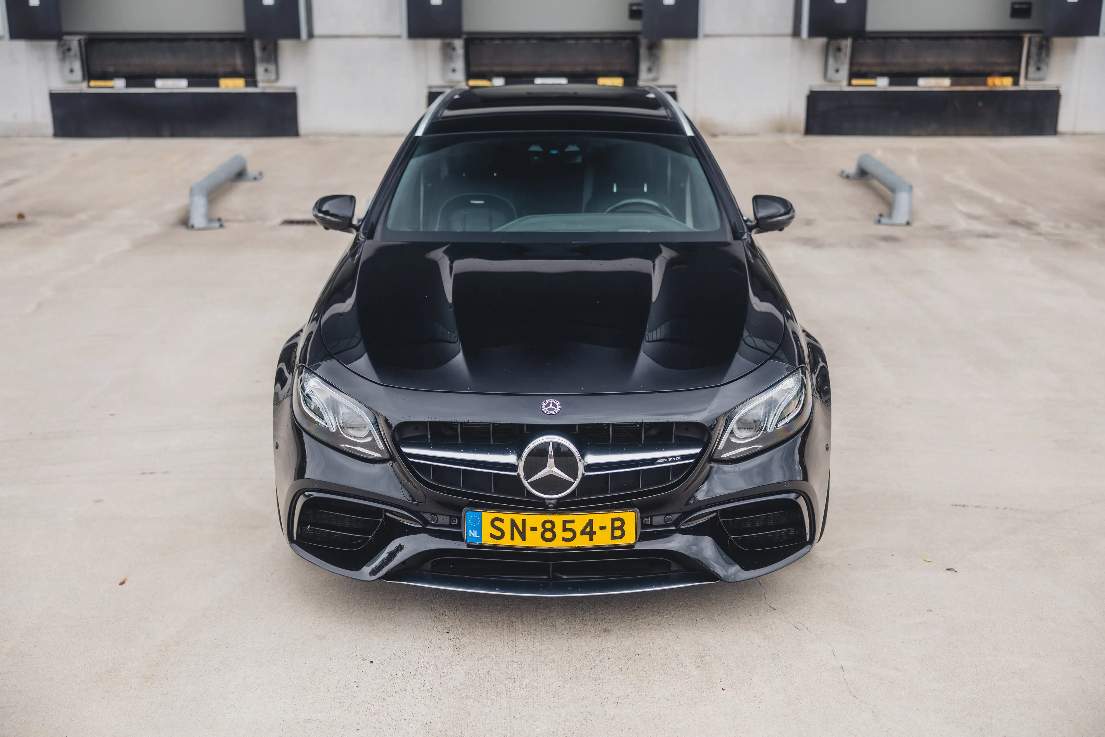 Mercedes-Benz E 63 AMG S 4Matic+ T 9G-Tronic / Pano / Massage / Kersmisch — photo 6