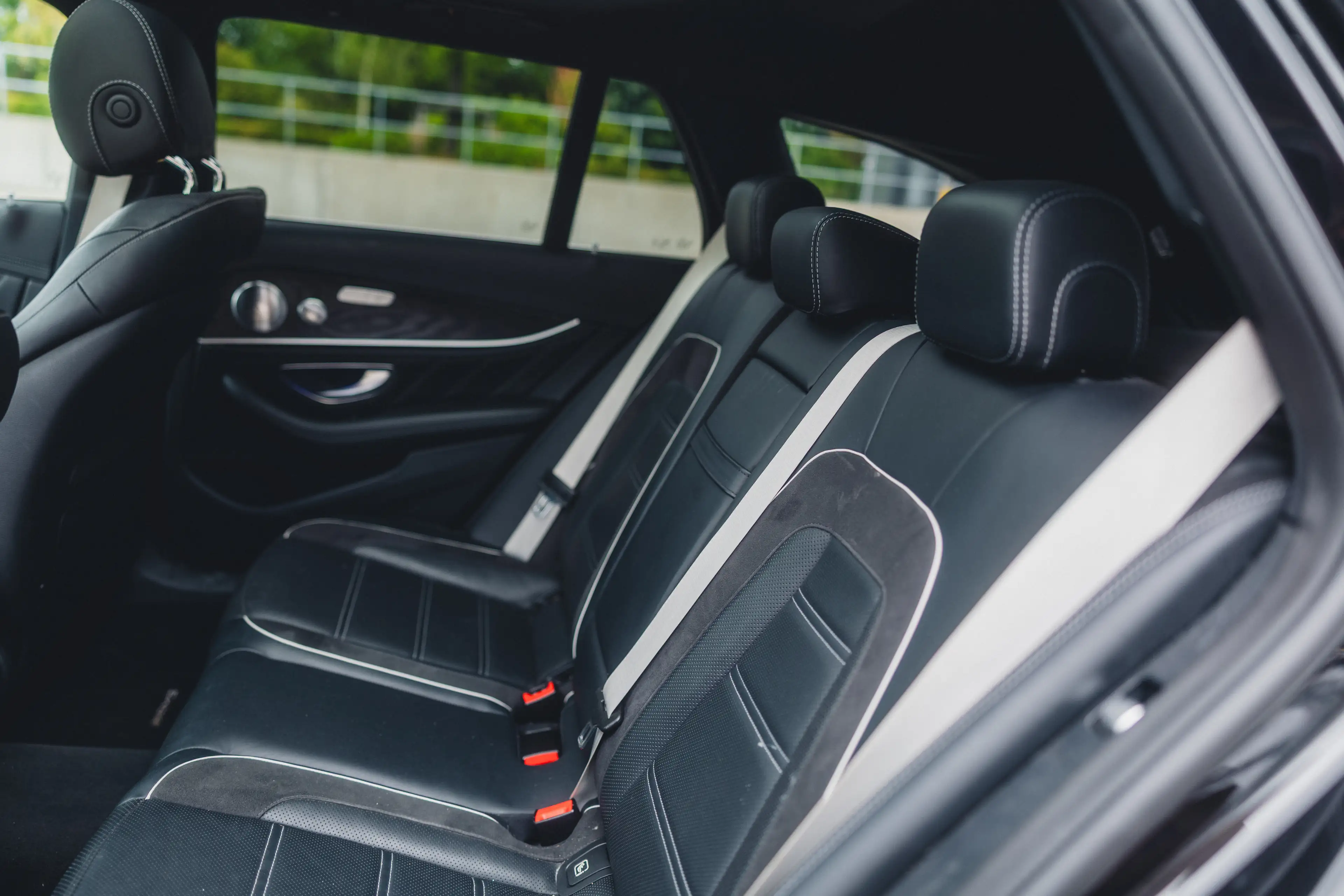 Mercedes-Benz E 63 AMG S 4Matic+ T 9G-Tronic / Pano / Massage / Kersmisch — photo 11