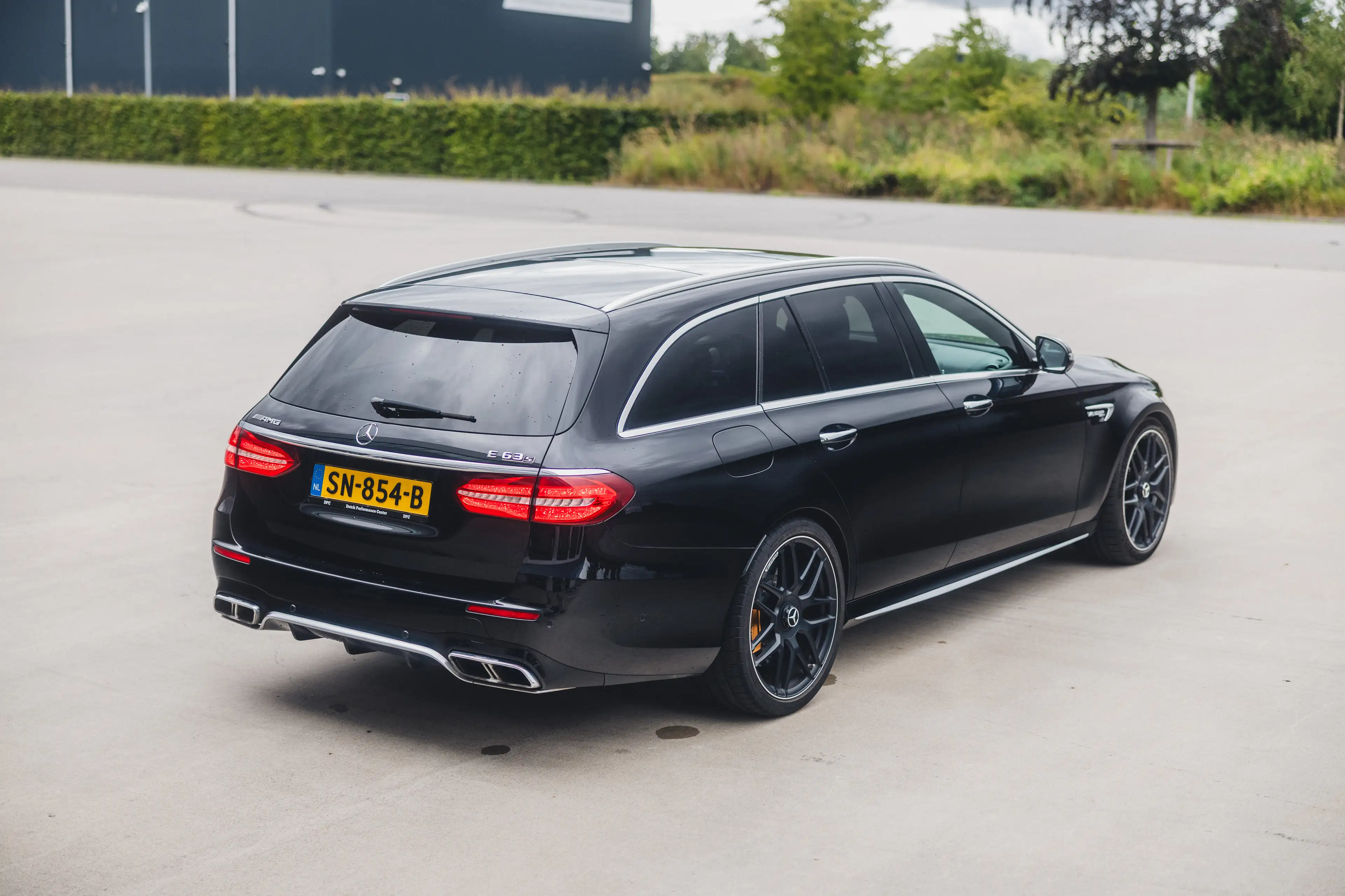 Mercedes-Benz E 63 AMG S 4Matic+ T 9G-Tronic / Pano / Massage / Kersmisch — photo 5