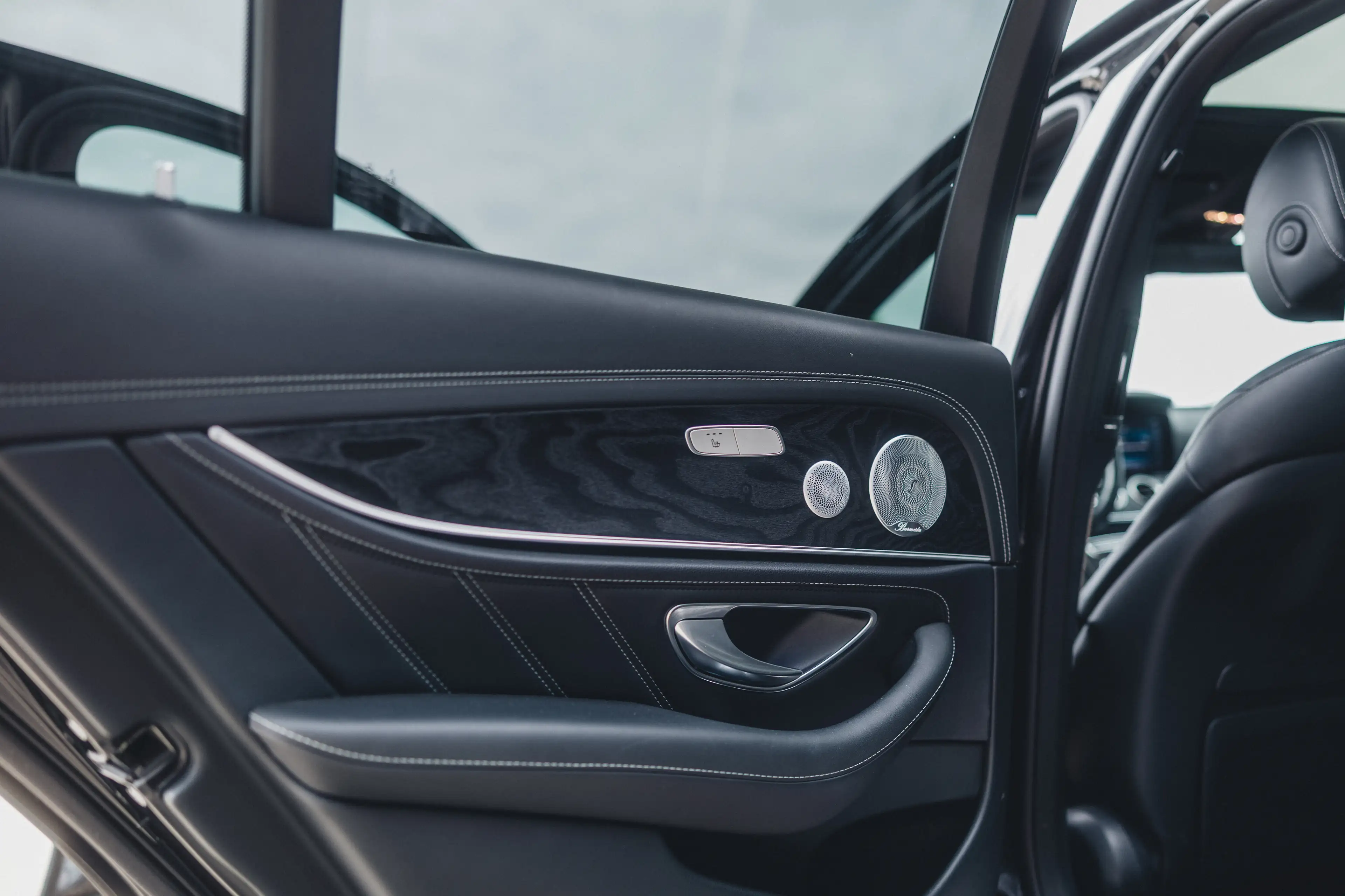 Mercedes-Benz E 63 AMG S 4Matic+ T 9G-Tronic / Pano / Massage / Kersmisch — photo 19