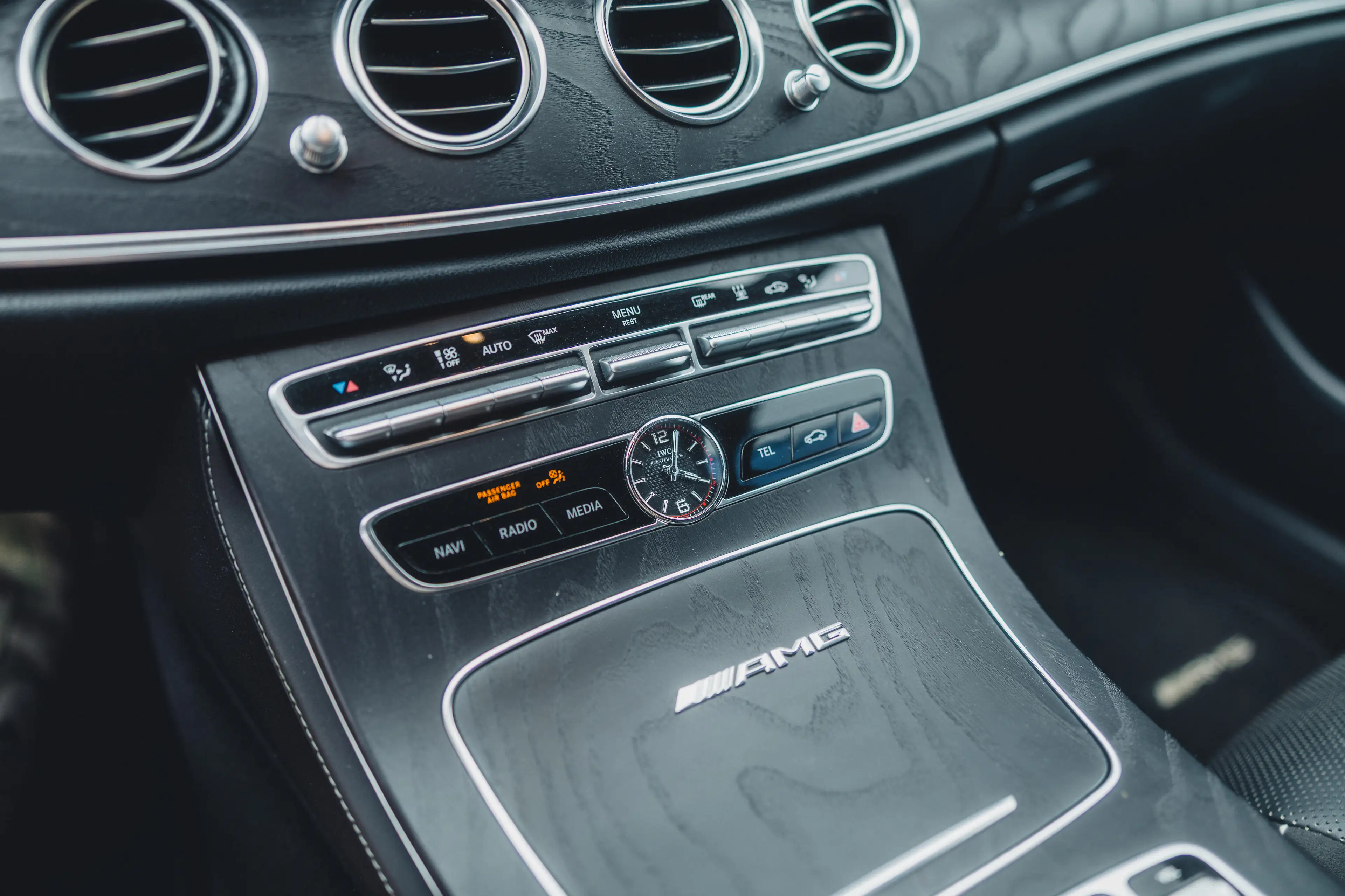 Mercedes-Benz E 63 AMG S 4Matic+ T 9G-Tronic / Pano / Massage / Kersmisch — photo 17