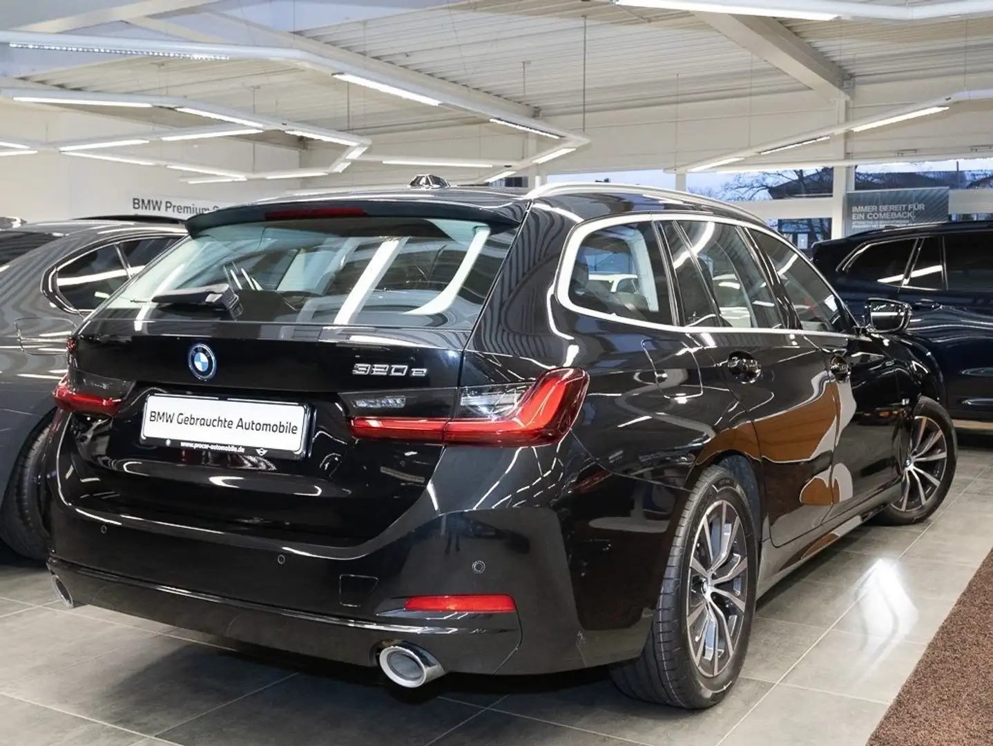 BMW 320 e Head-Up HiFi DAB Komfortzg. Tempomat Shz Schwarz - 2