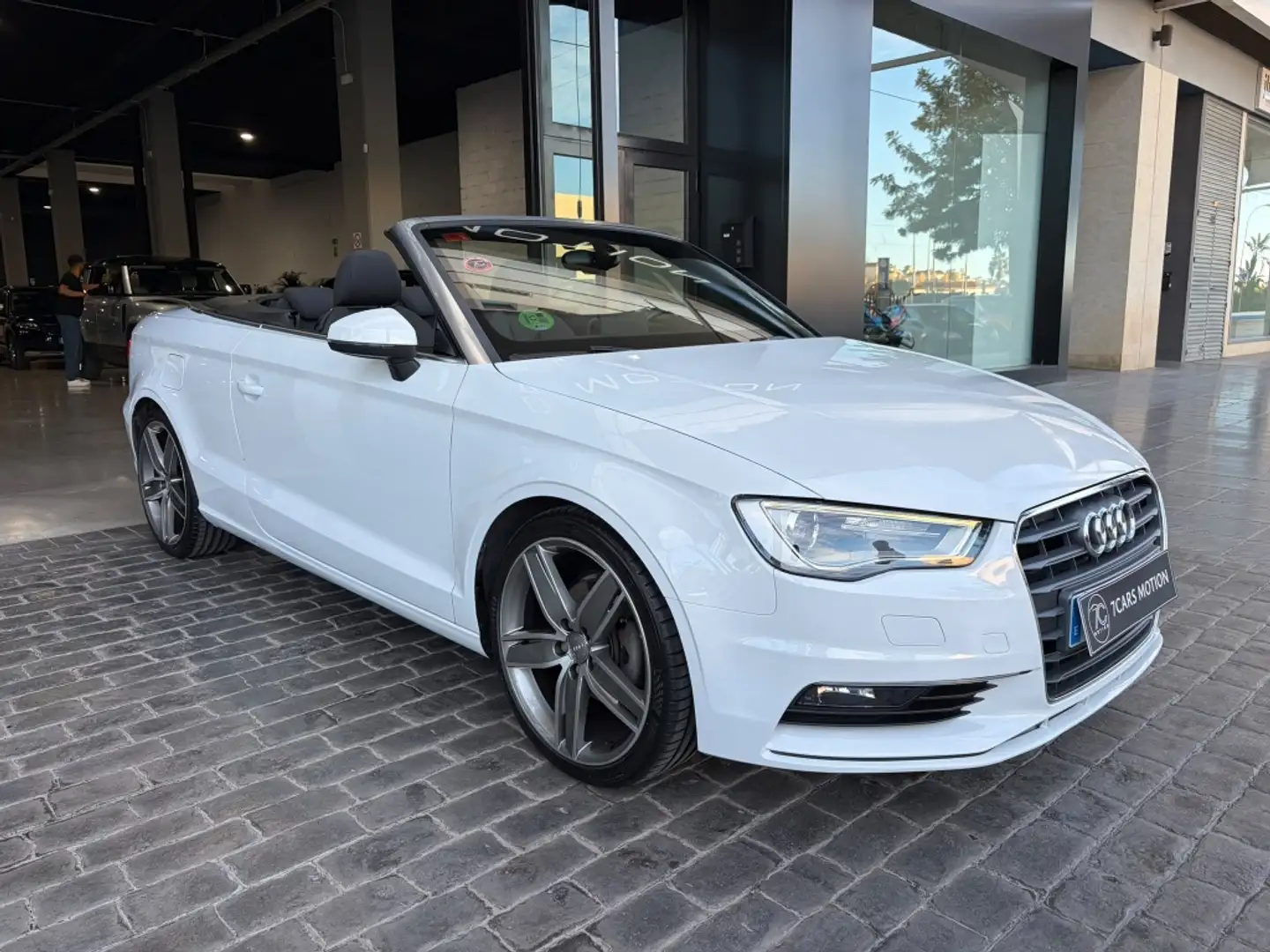Audi A3 1.4 TFSI COD Attracted S-Tronic 140 Blanco - 2