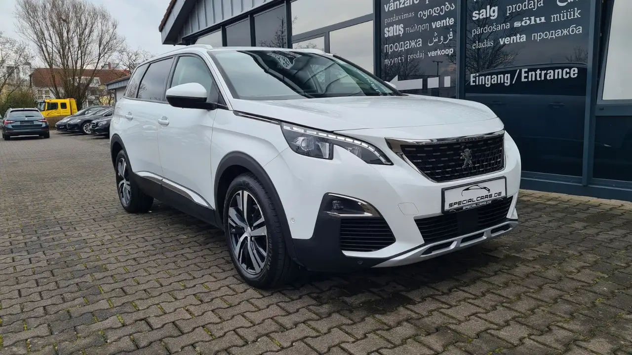 Peugeot 5008