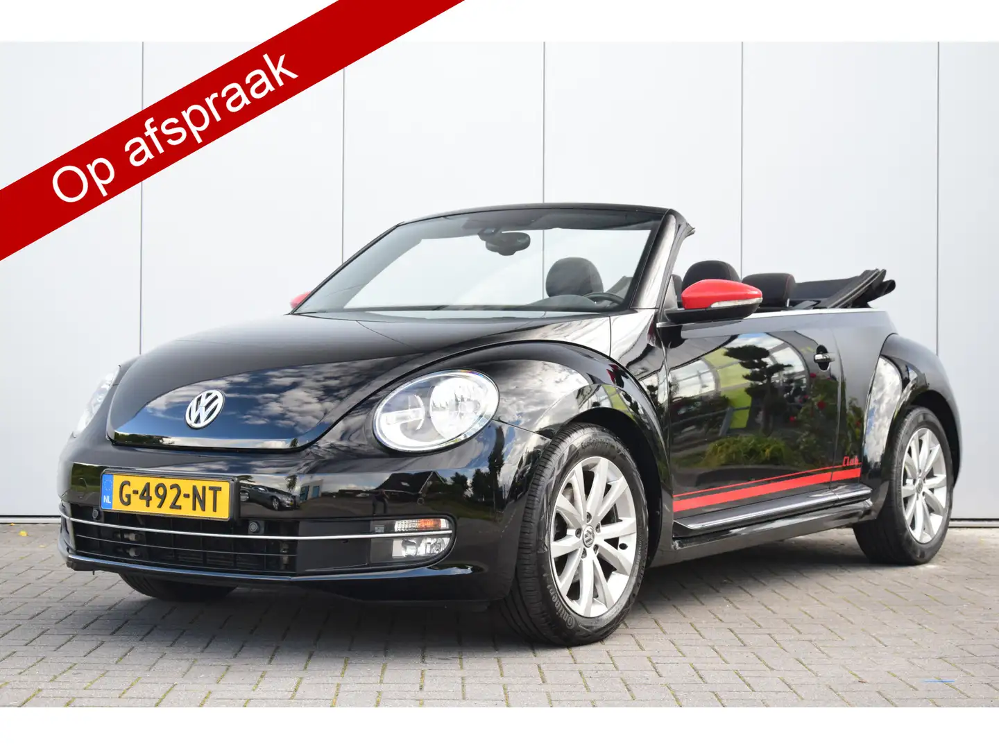 Volkswagen Beetle Cabriolet 1.2 TSI Design Club BlueMotion Stoelverw Schwarz - 1