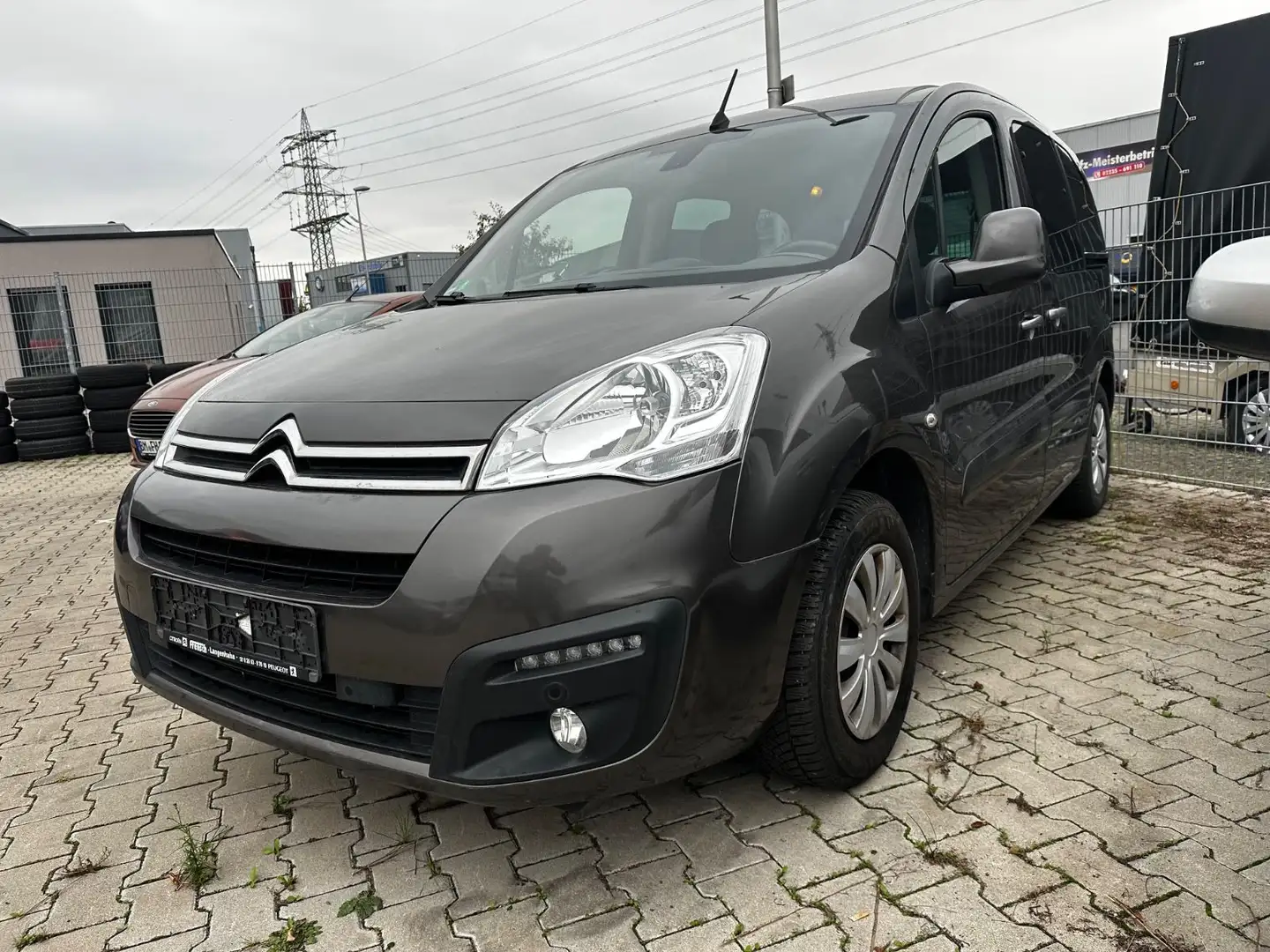 Citroen Berlingo Kombi Selection Grau - 2