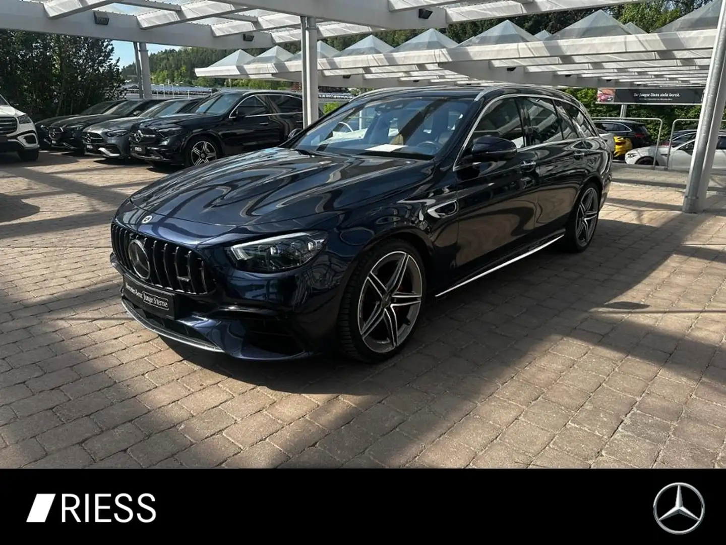 Mercedes-Benz E 63 AMG S 4M T-Modell HUD Sport ACC KeyLess Blau - 1