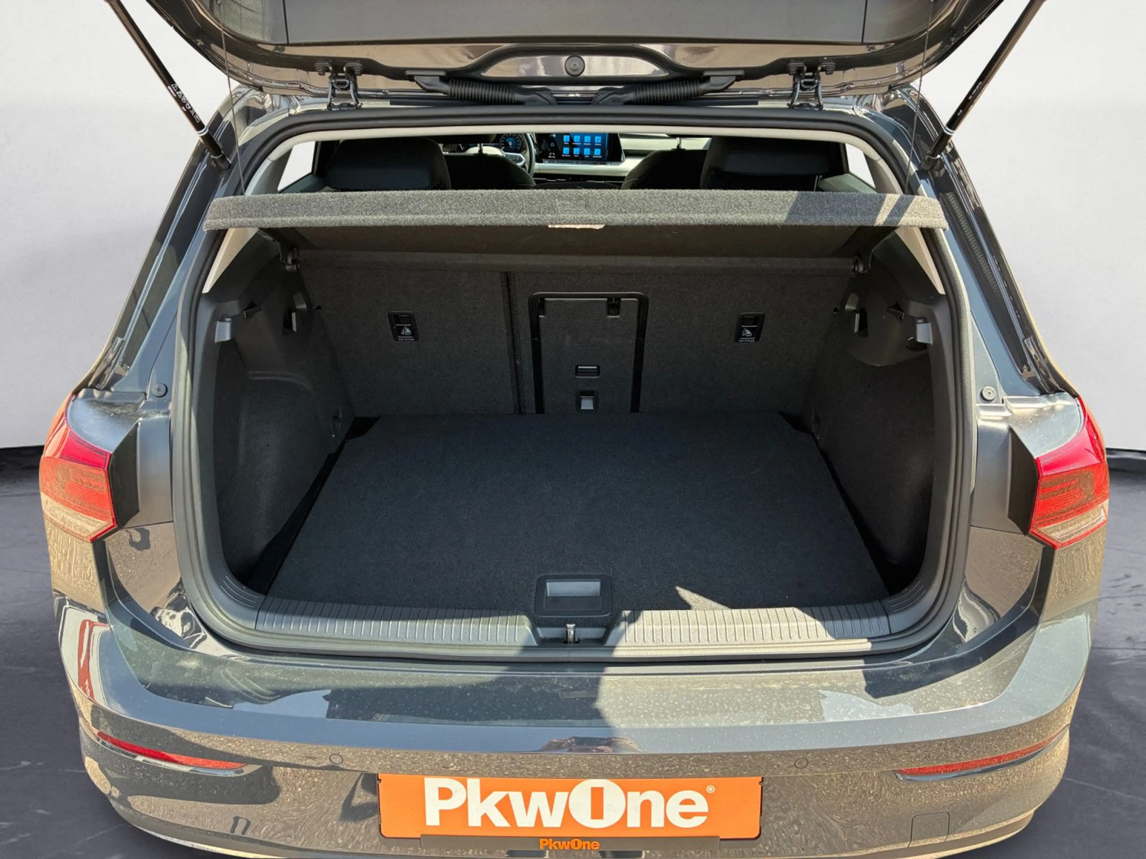 Volkswagen Golf Move PDC*BHZ LENKRAD*SHZ*LED*CARPLAY — photo 14
