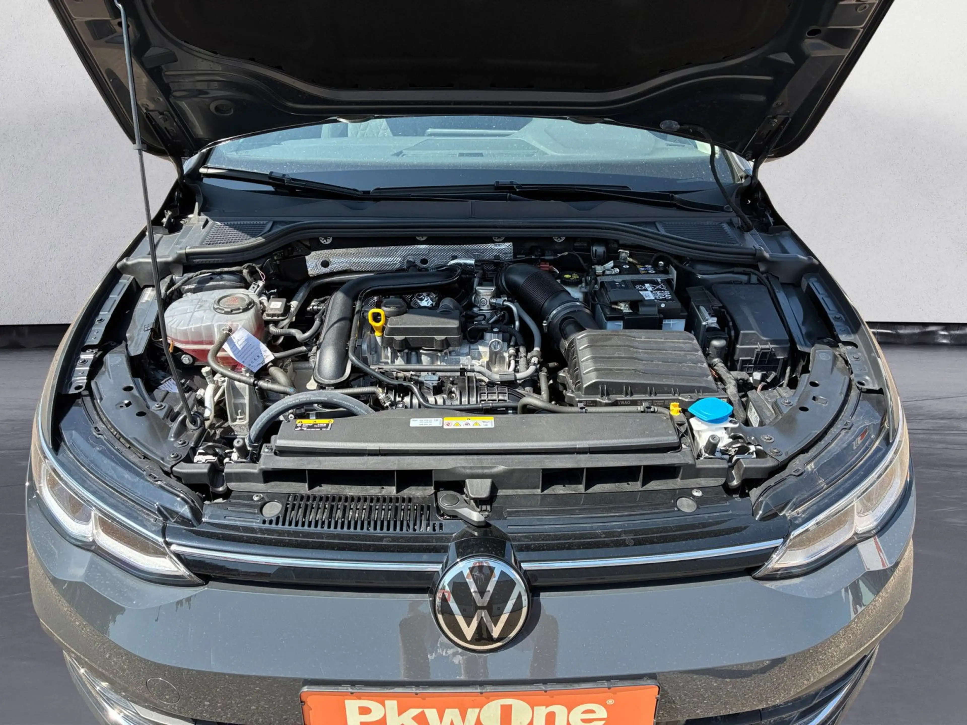 Volkswagen Golf Move PDC*BHZ LENKRAD*SHZ*LED*CARPLAY — photo 15