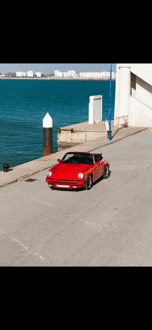 Porsche 911 Carrera Cabriolet - 2