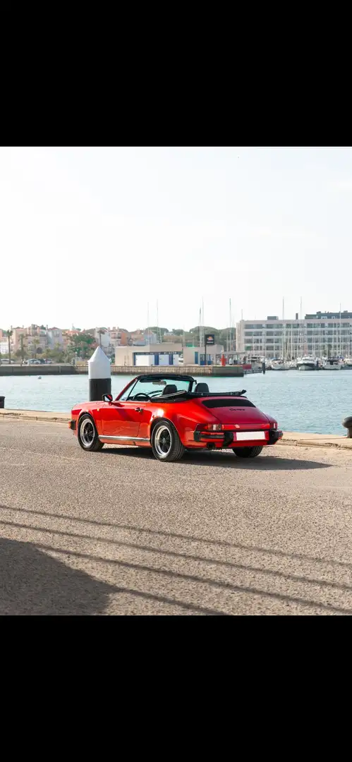 Porsche 911 Carrera Cabriolet - 1
