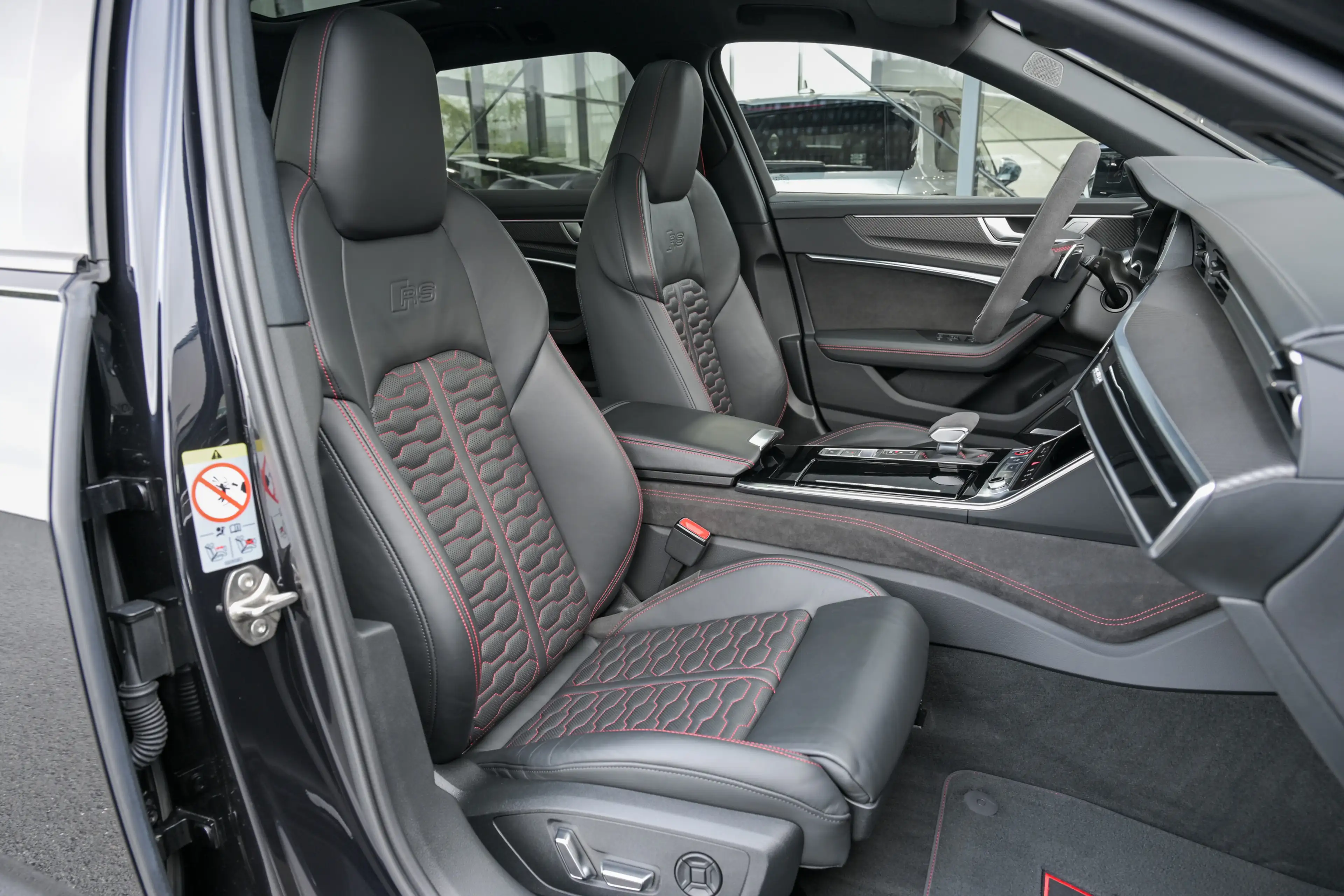 Audi RS6 Avant 4.0 TFSI RS-Design* Standh.* Pano* 22 — photo 13