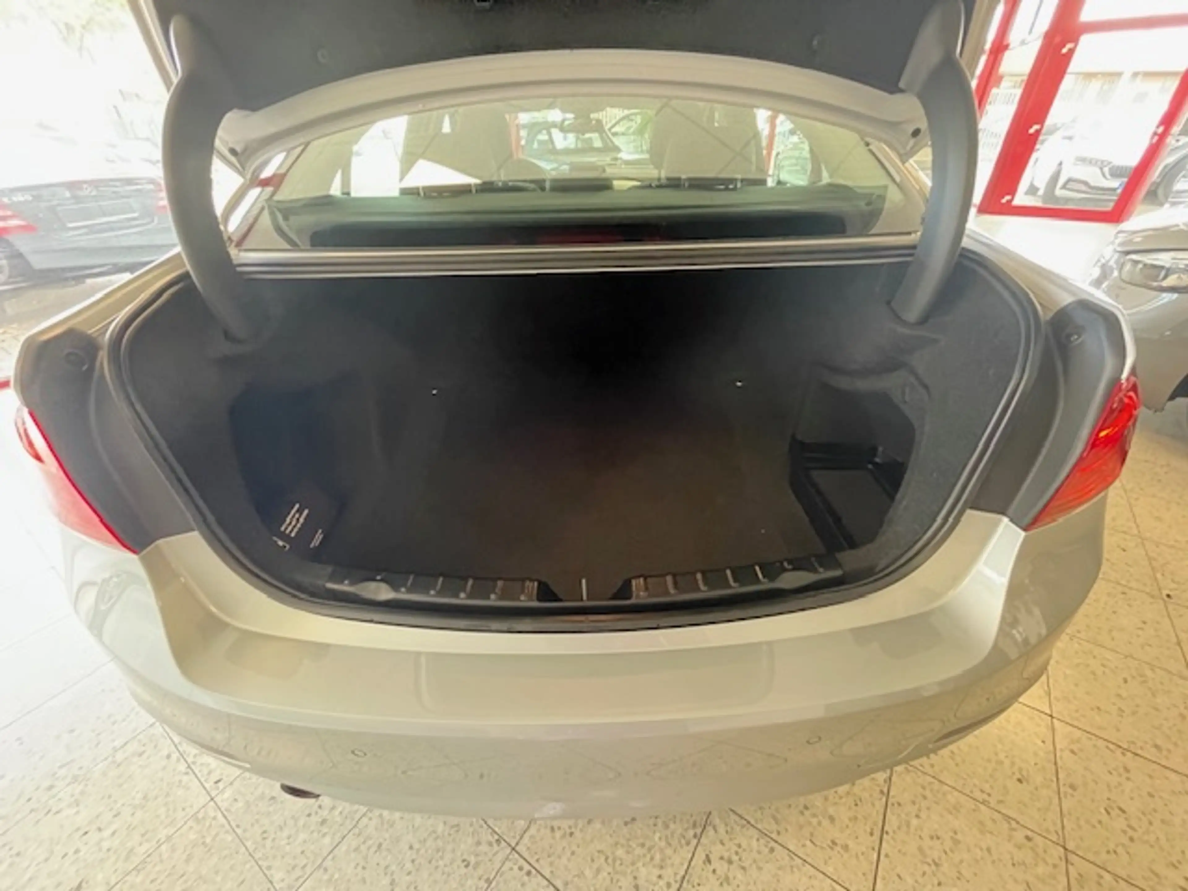 BMW 316 316 i — photo 4