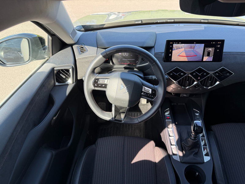 DS Automobiles DS 3 Crossback 1.2 PURETECH 100 PERFORMANCE LINE — photo 4