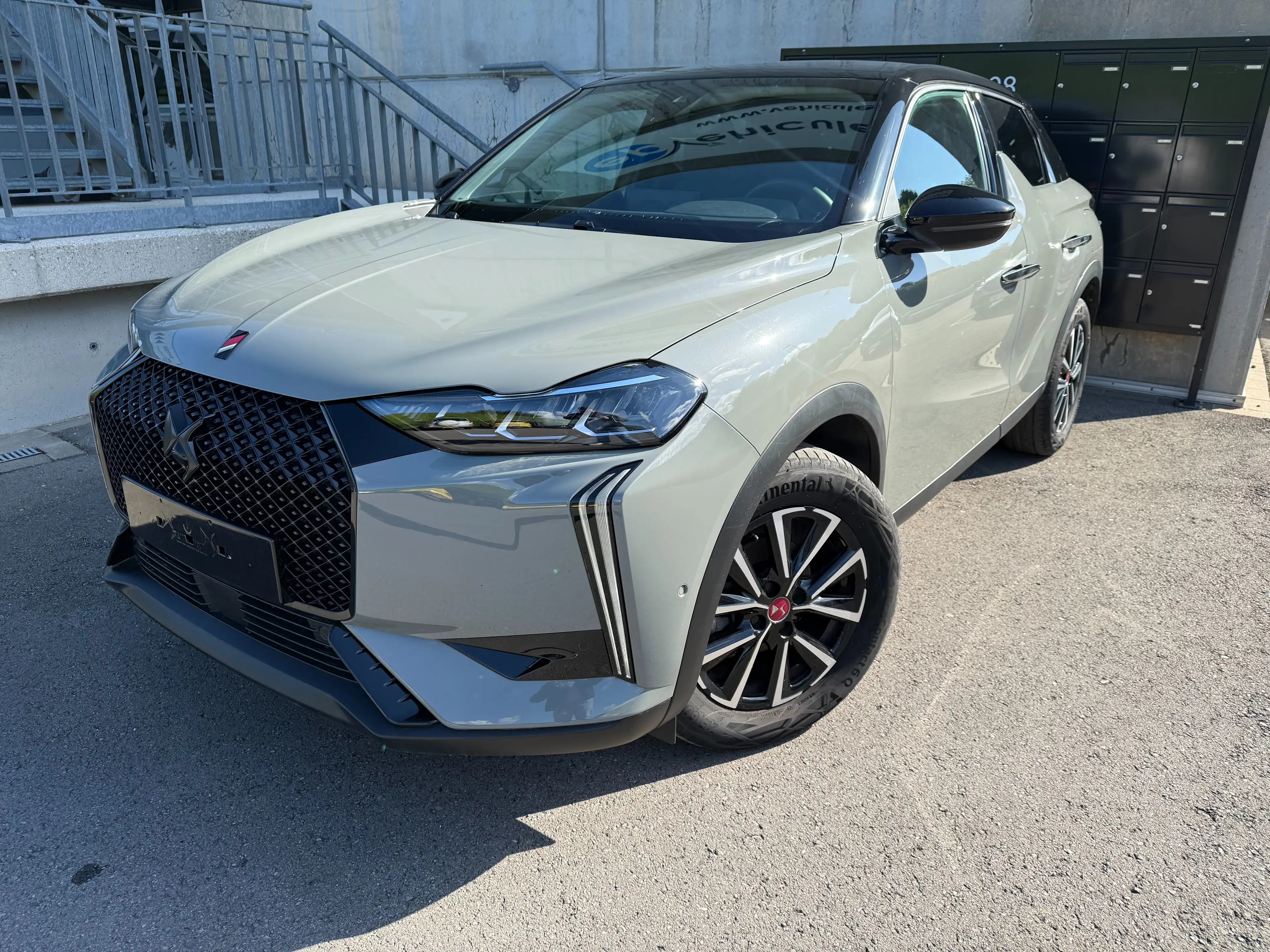 DS Automobiles DS 3 Crossback 1.2 PURETECH 100 PERFORMANCE LINE
