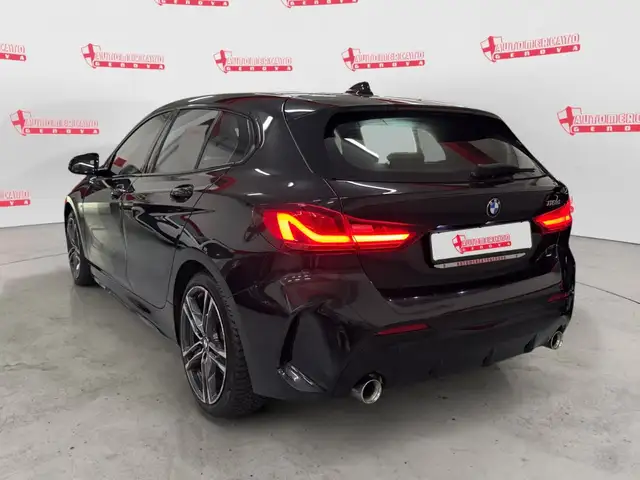 BMW 1 Series view 2