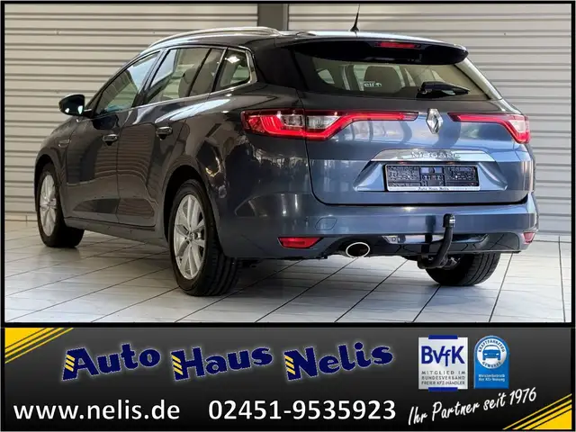 Renault Megane view 5