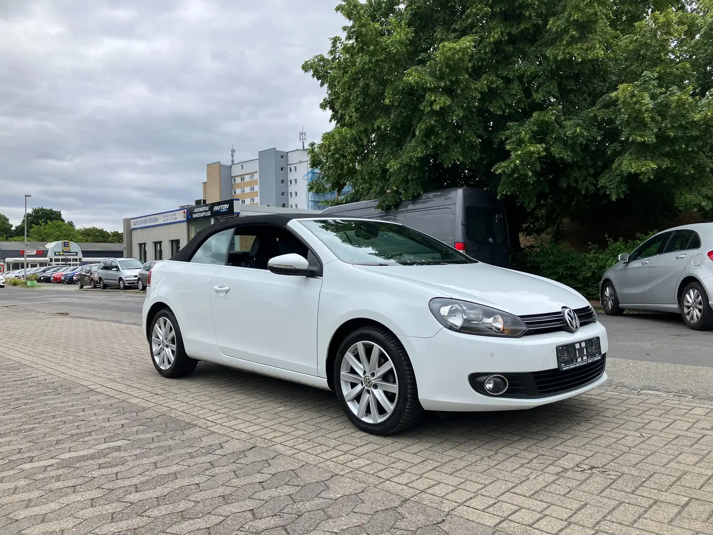 Volkswagen Golf Cabriolet TDI-Klima-PDC-Alacantara Leder-17 Zoll Alu Weiß - 1