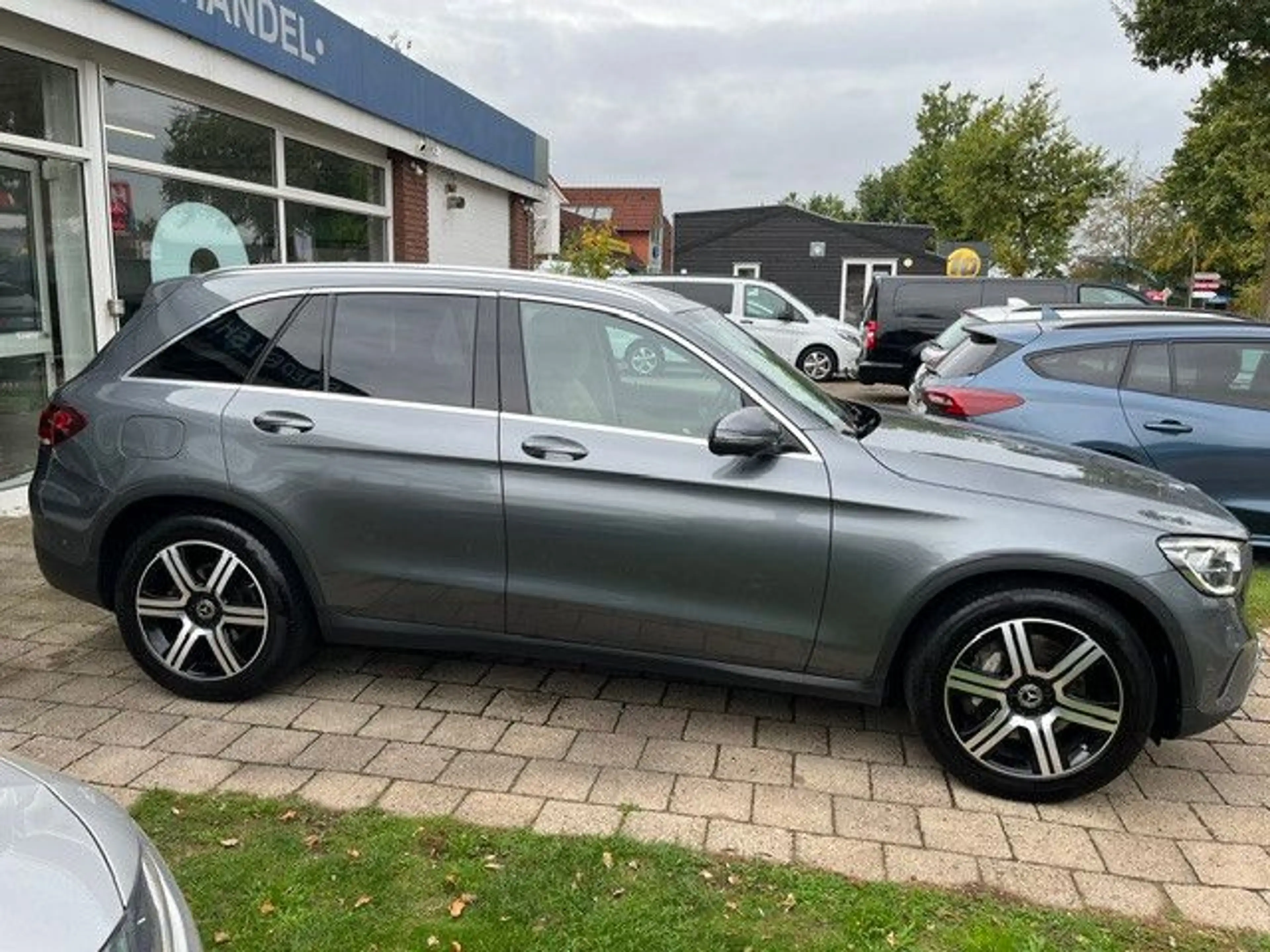 Mercedes-Benz GLC 400 d 4Matic Exclusive LEDER BEIGE AHK — photo 2