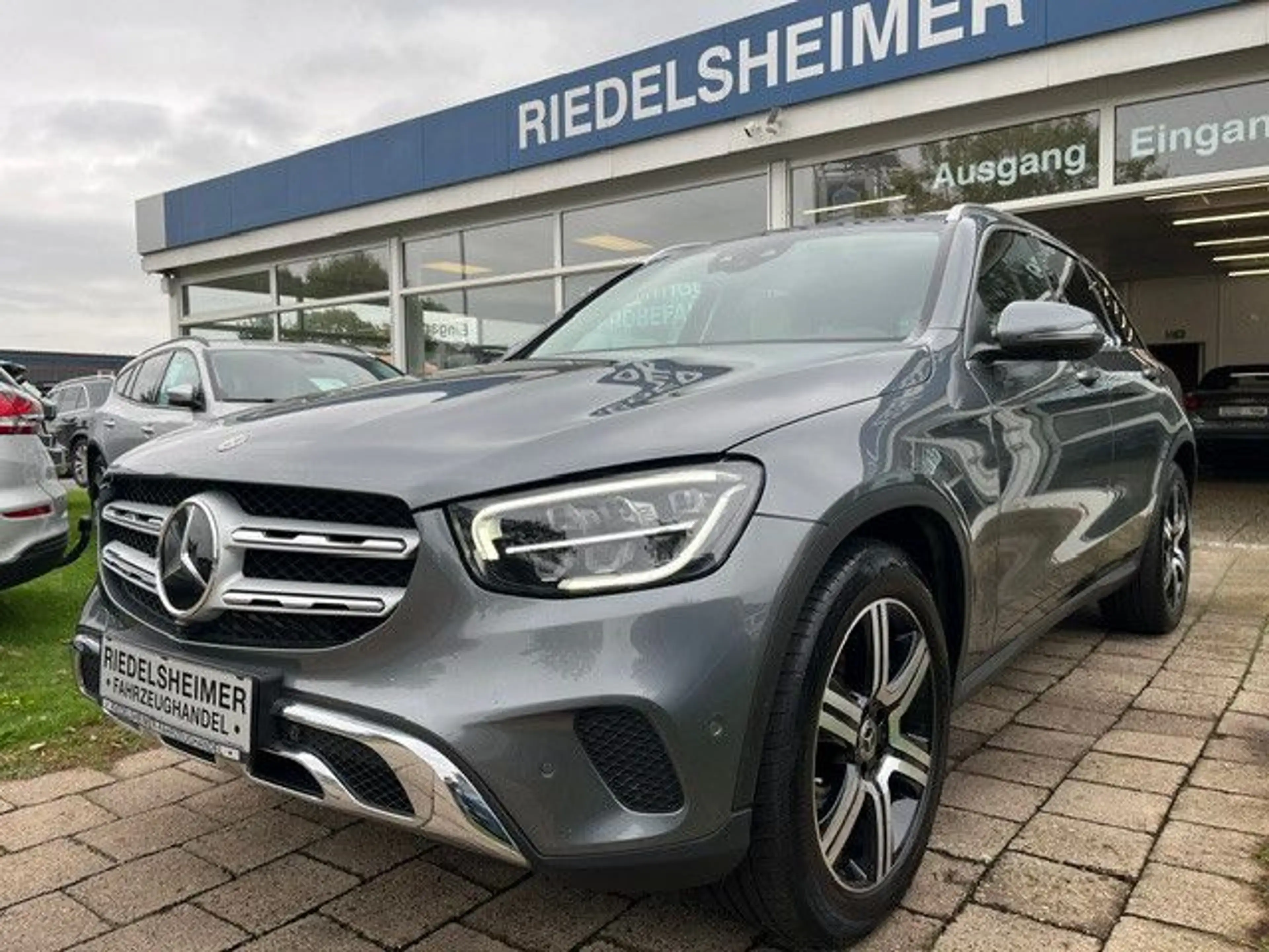 Mercedes-Benz GLC 400 d 4Matic Exclusive LEDER BEIGE AHK — photo 7