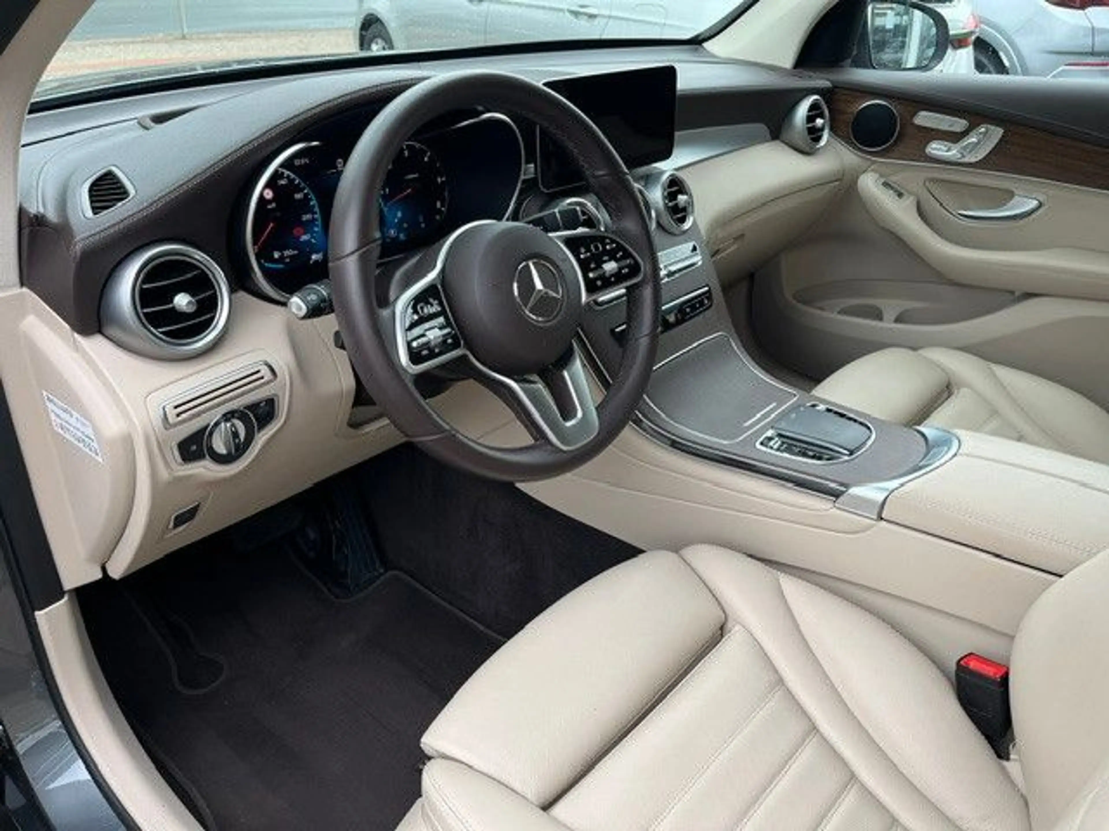 Mercedes-Benz GLC 400 d 4Matic Exclusive LEDER BEIGE AHK — photo 9