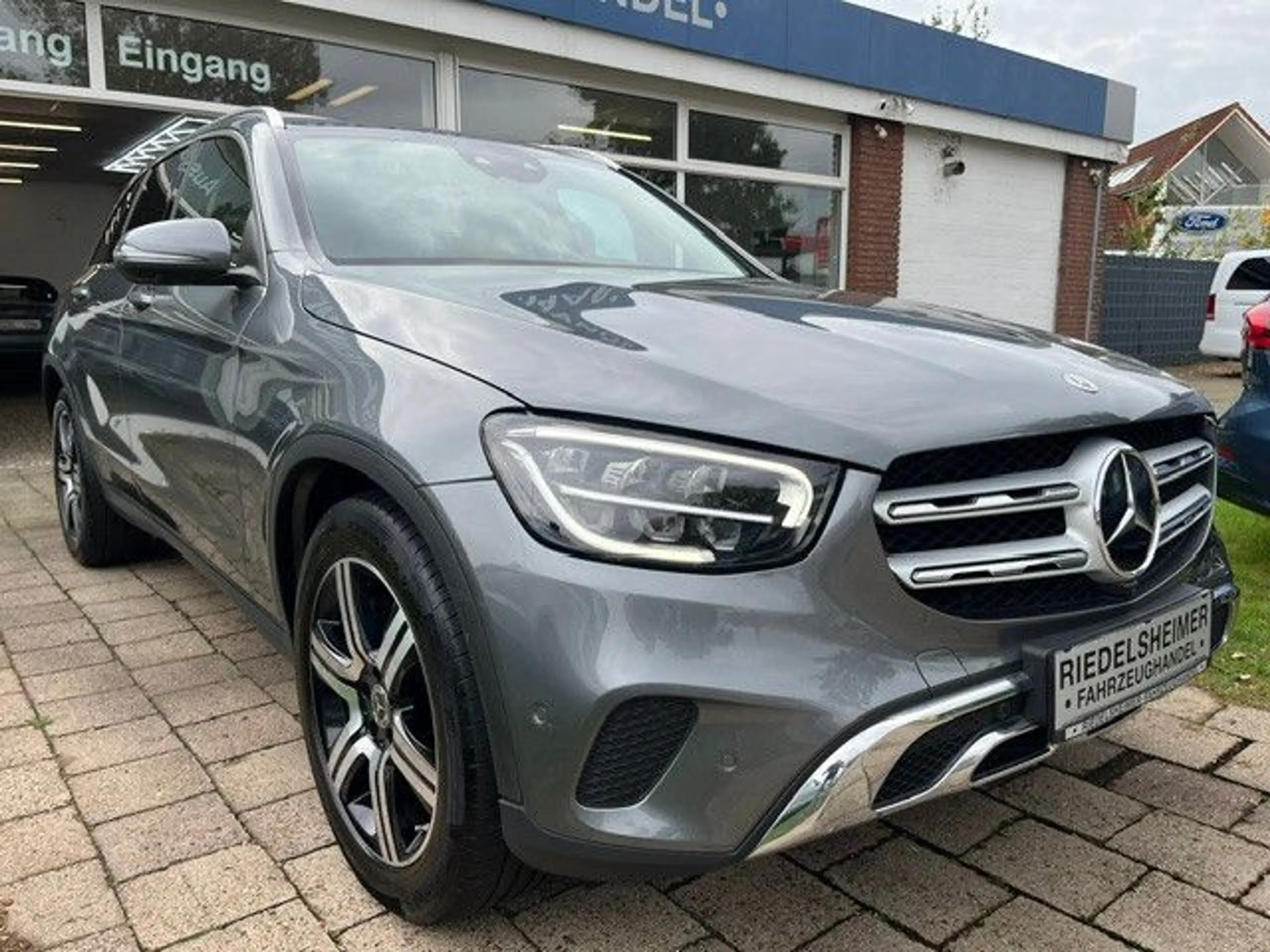 Mercedes-Benz GLC 400 d 4Matic Exclusive LEDER BEIGE AHK