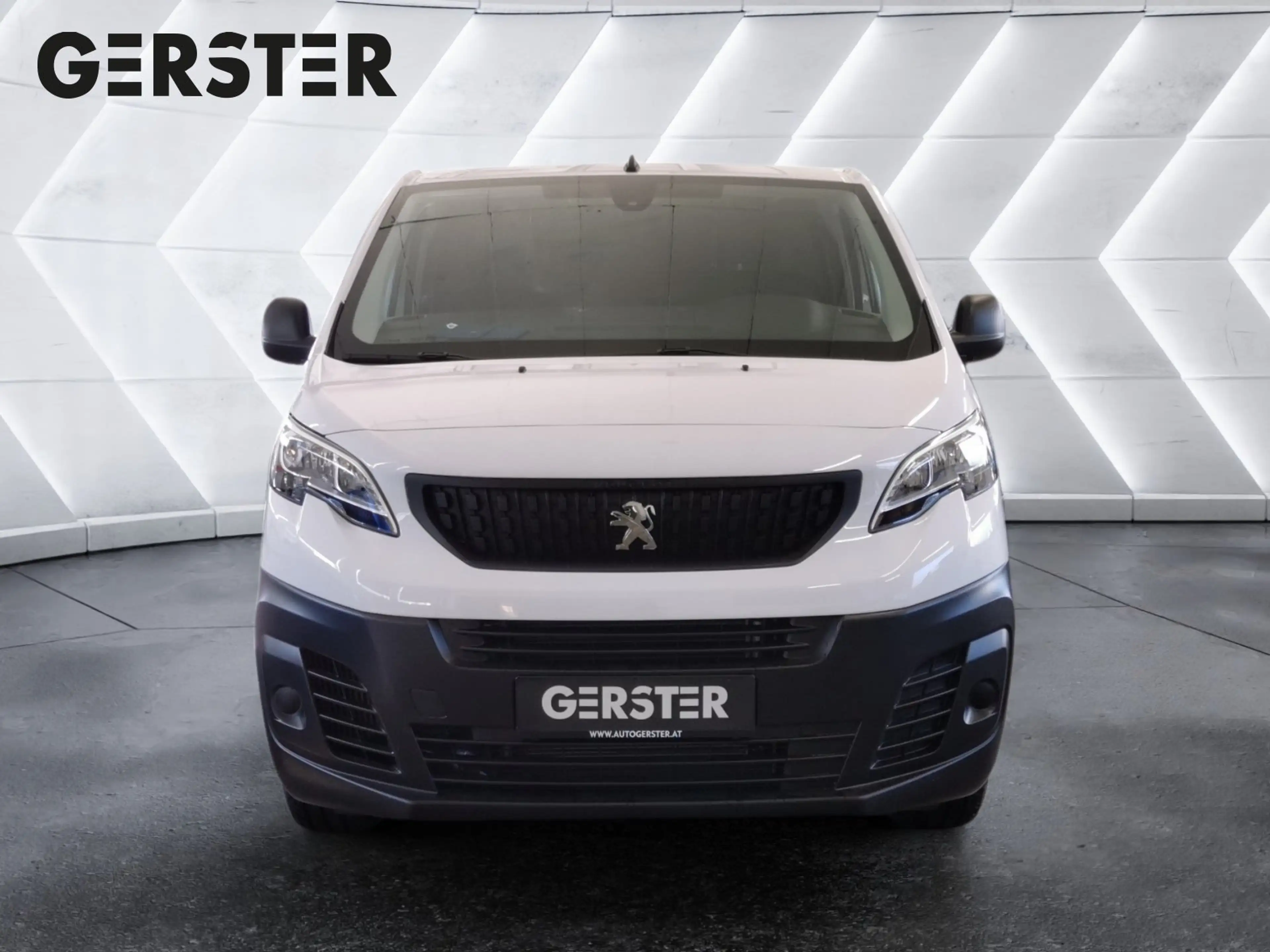 Peugeot Expert Kasten 1.5 BlueHDi 120 AHK PDC — photo 2