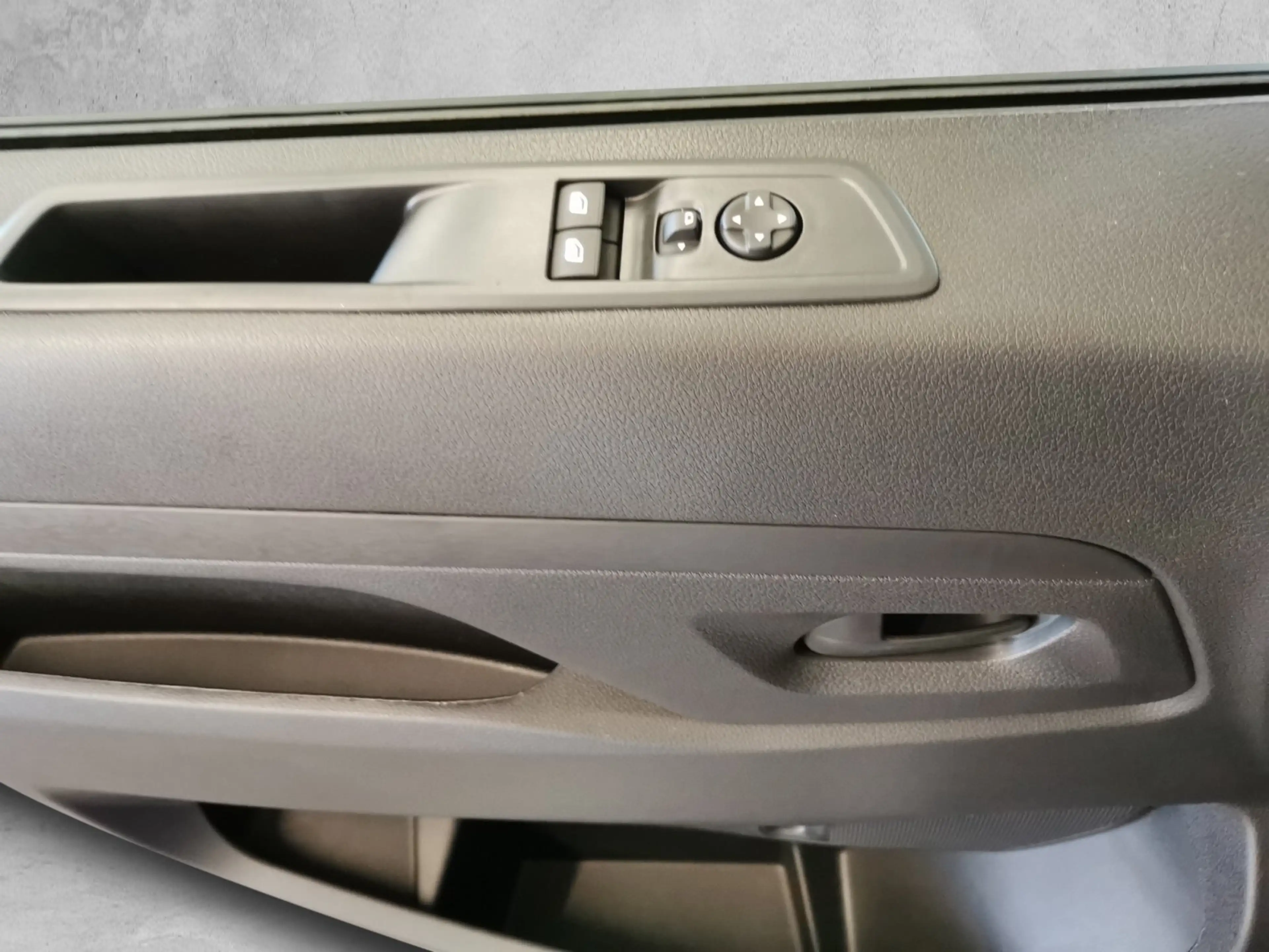 Peugeot Expert Kasten 1.5 BlueHDi 120 AHK PDC — photo 12