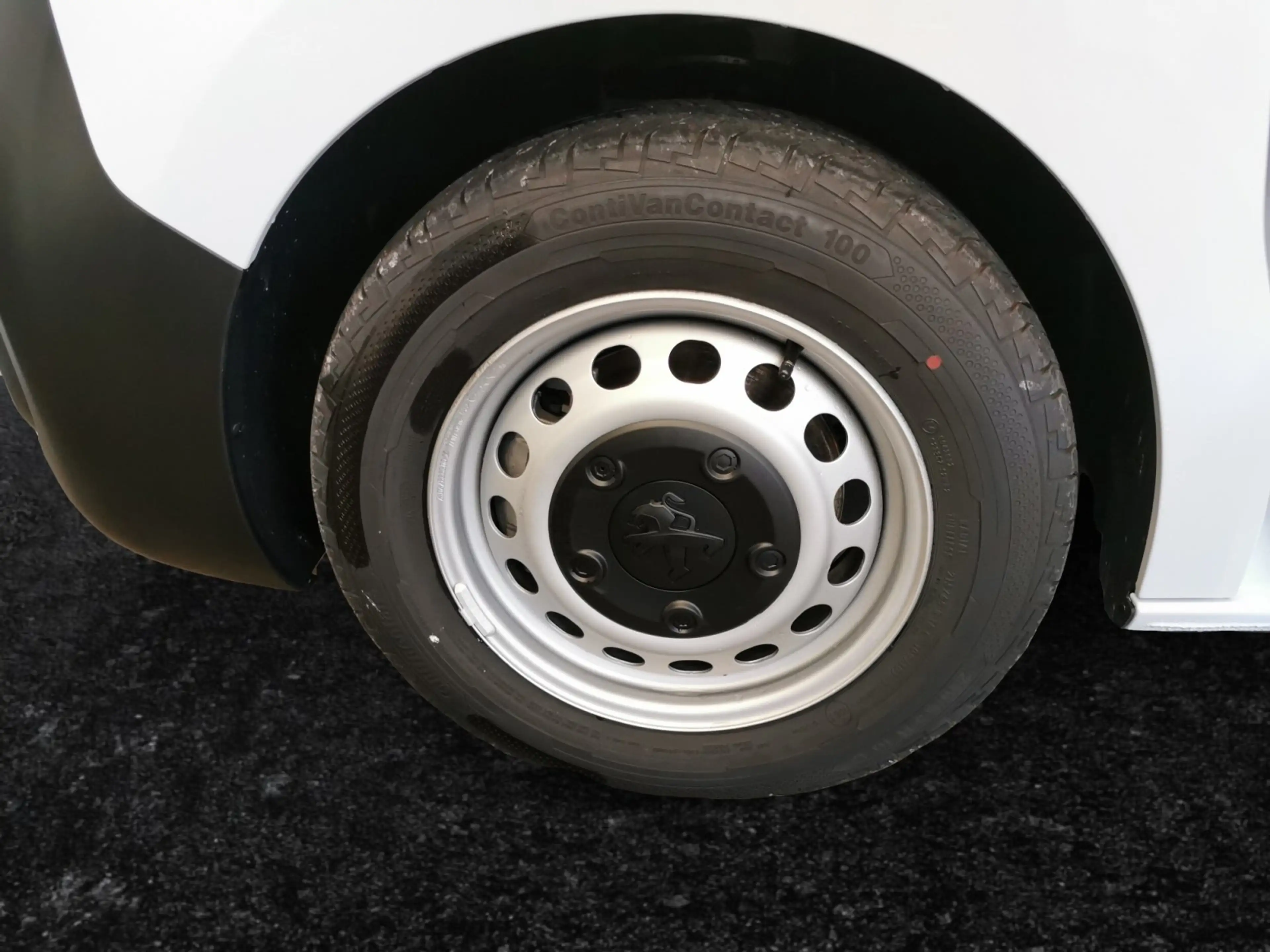 Peugeot Expert Kasten 1.5 BlueHDi 120 AHK PDC — photo 13