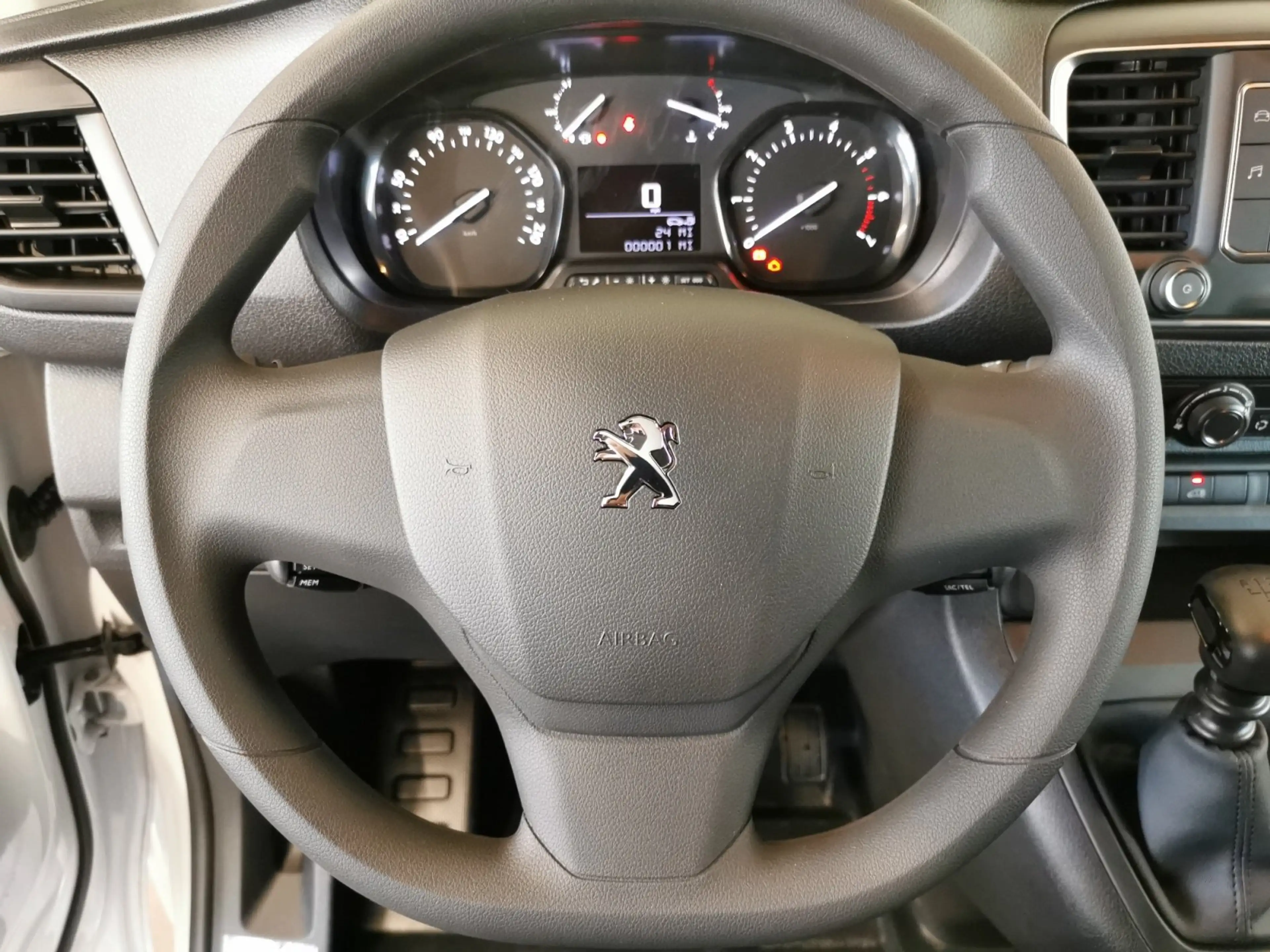 Peugeot Expert Kasten 1.5 BlueHDi 120 AHK PDC — photo 9