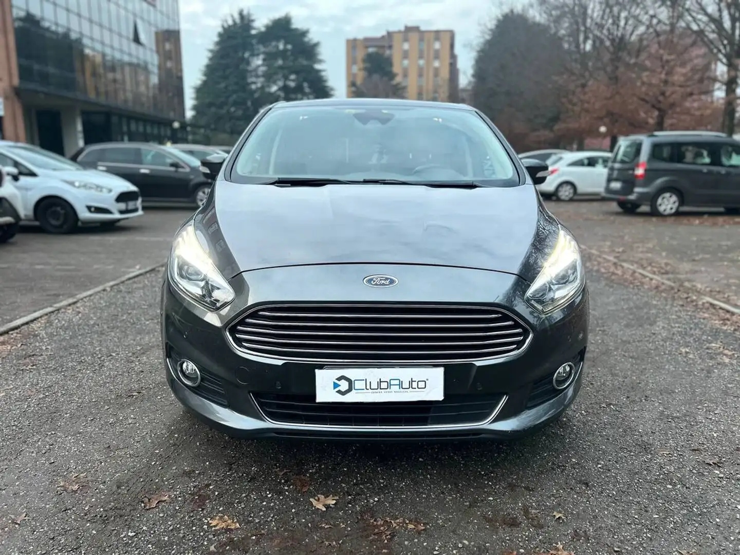 Ford S-Max S-max 2.0 tdci Vignale s&s 180cv powershift Negro - 2
