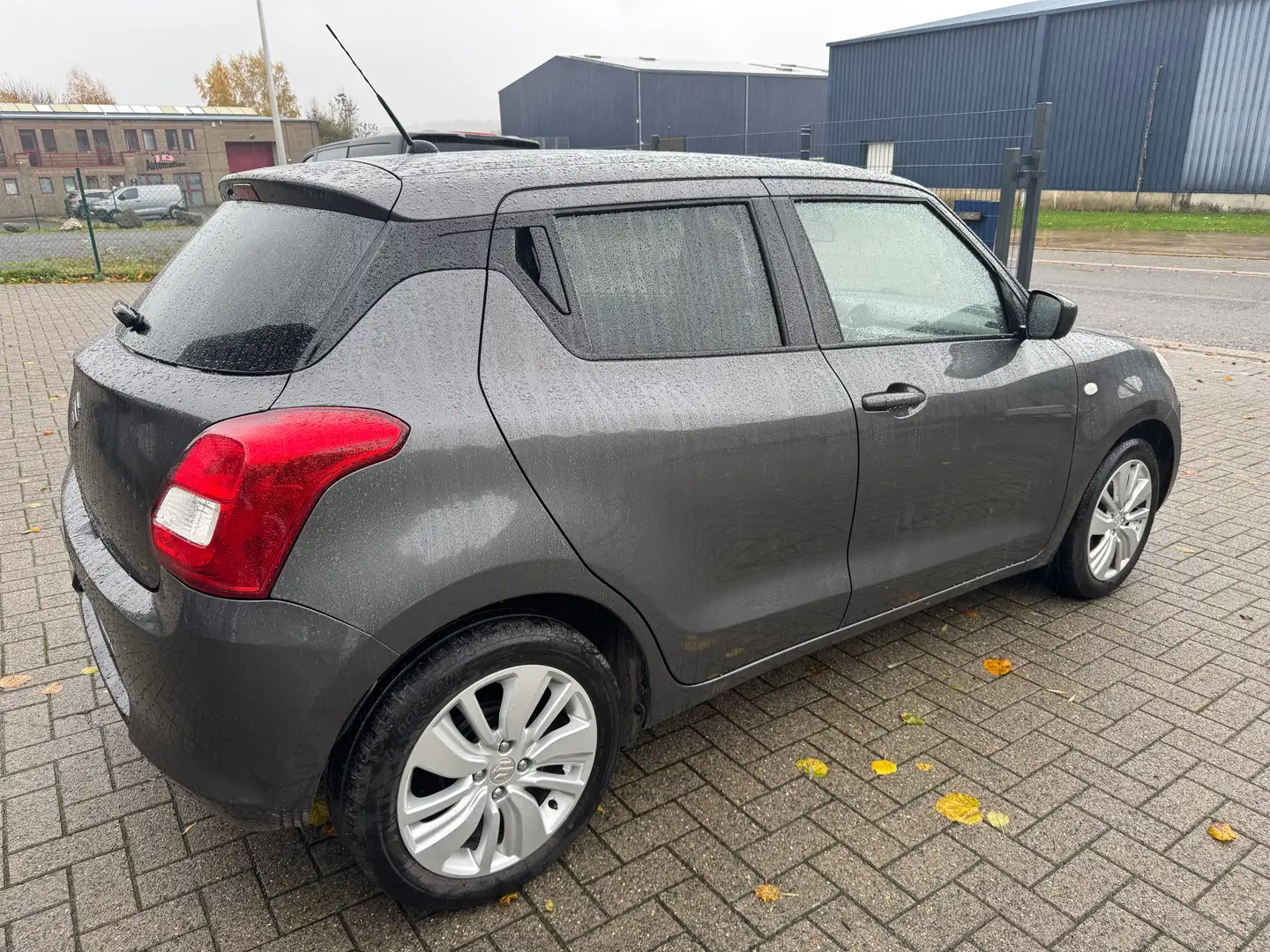 Suzuki Swift Swift 1.2i GL+ CVT AUTOMATIC GPS Gris - 2