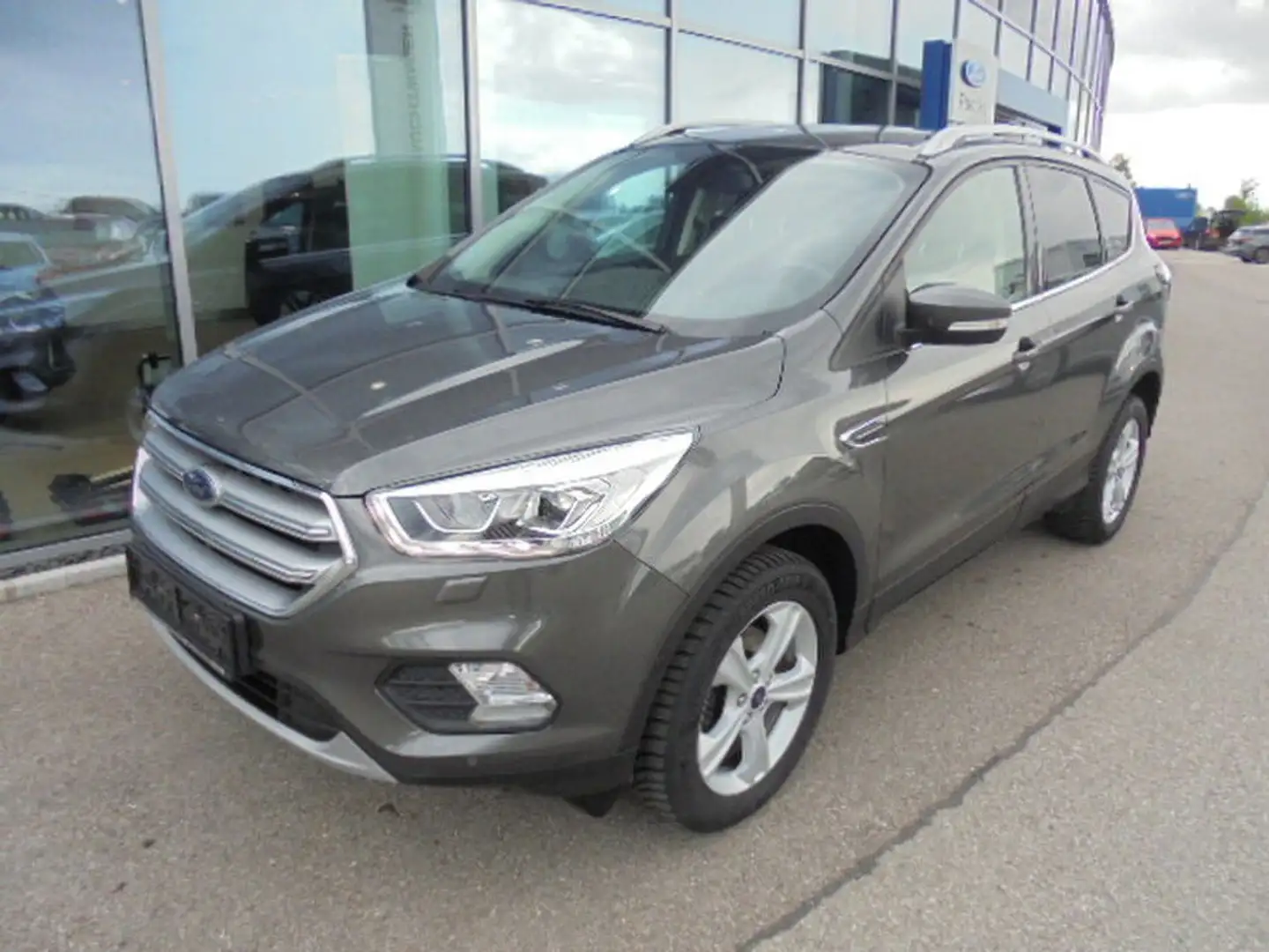 Ford Kuga Titanium 120PS Diesel Grau - 1