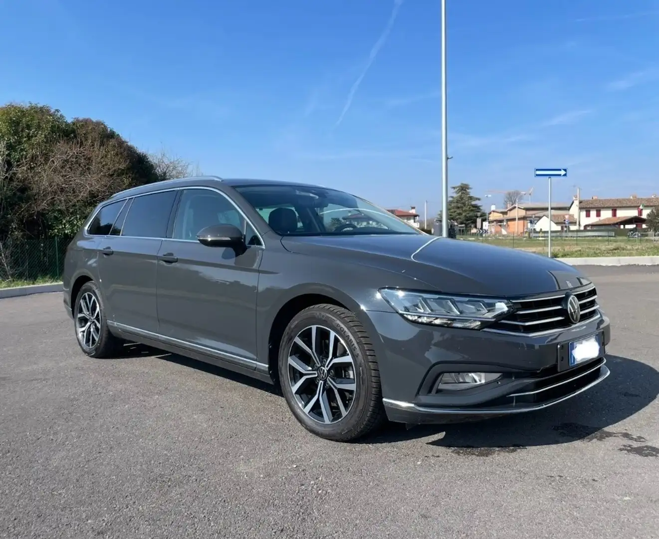 Volkswagen Passat Variant Passat Variant 2.0tdi Executive 150cv dsg GARANZIA Grigio - 2