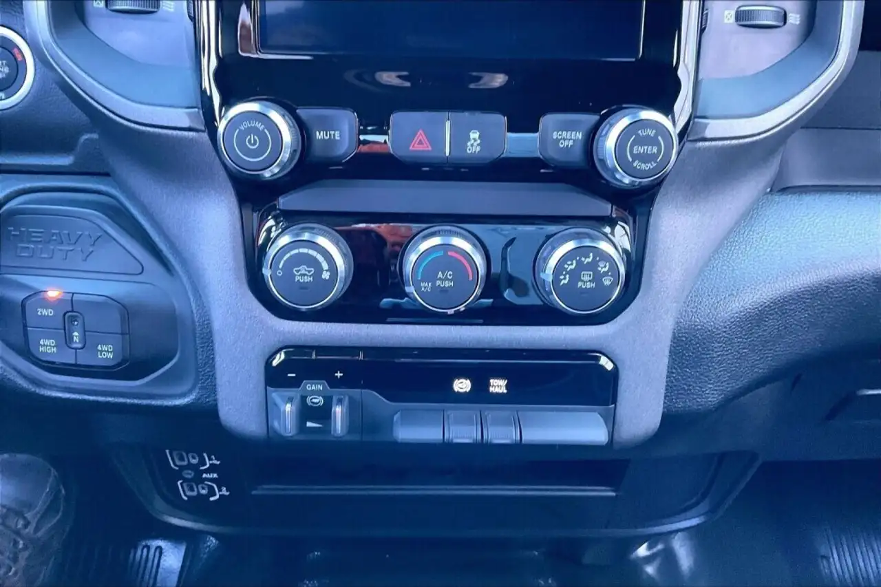 RAM 3500 photo RAM 3500