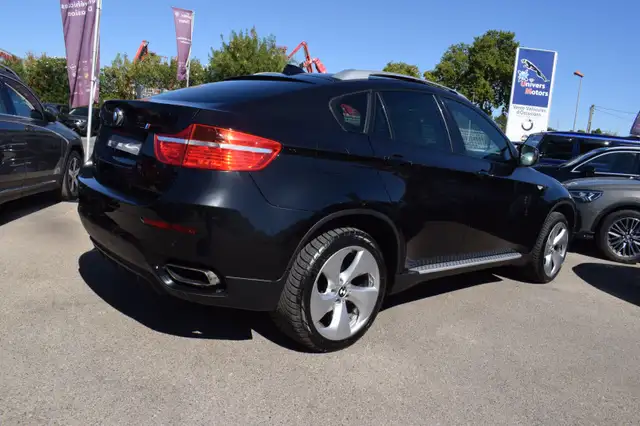 BMW X6 view 6