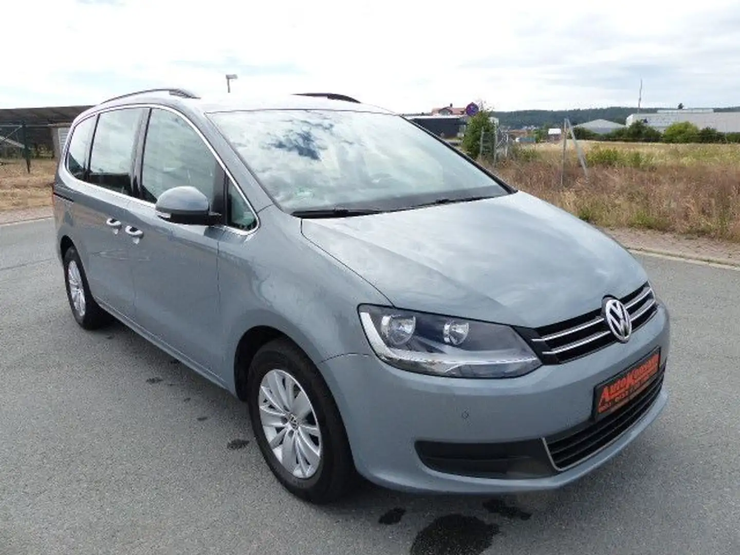 Volkswagen Sharan Comfortline BMT/ Klima/ Panoramadach/ AZV Grau - 1