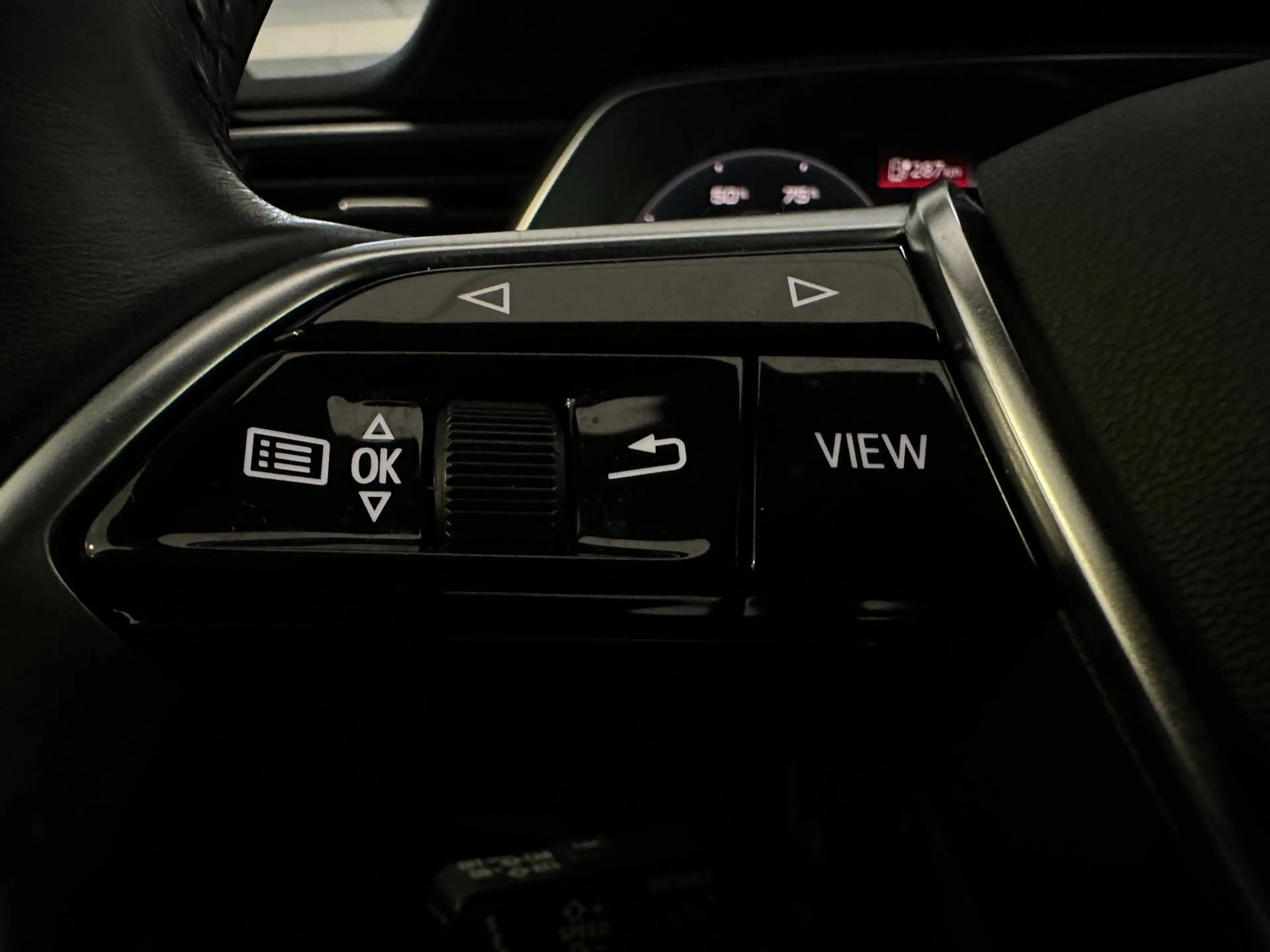 Audi e-tron E-tron 55 quattro advanced Pro Line Plus 95 kWh/PA — photo 31