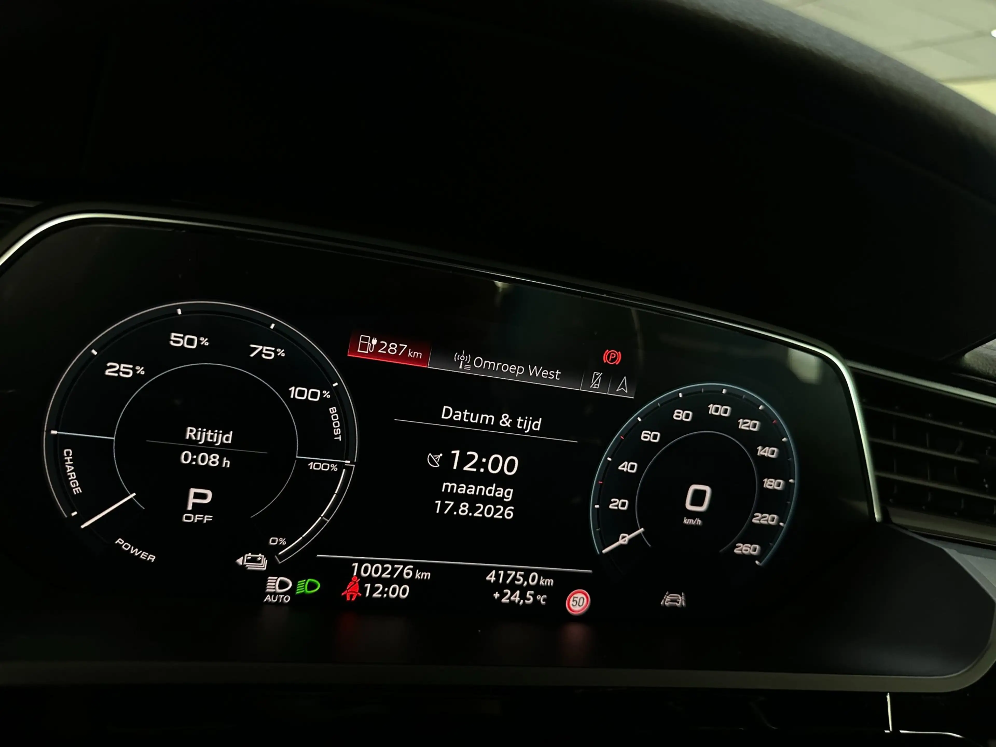 Audi e-tron E-tron 55 quattro advanced Pro Line Plus 95 kWh/PA — photo 30