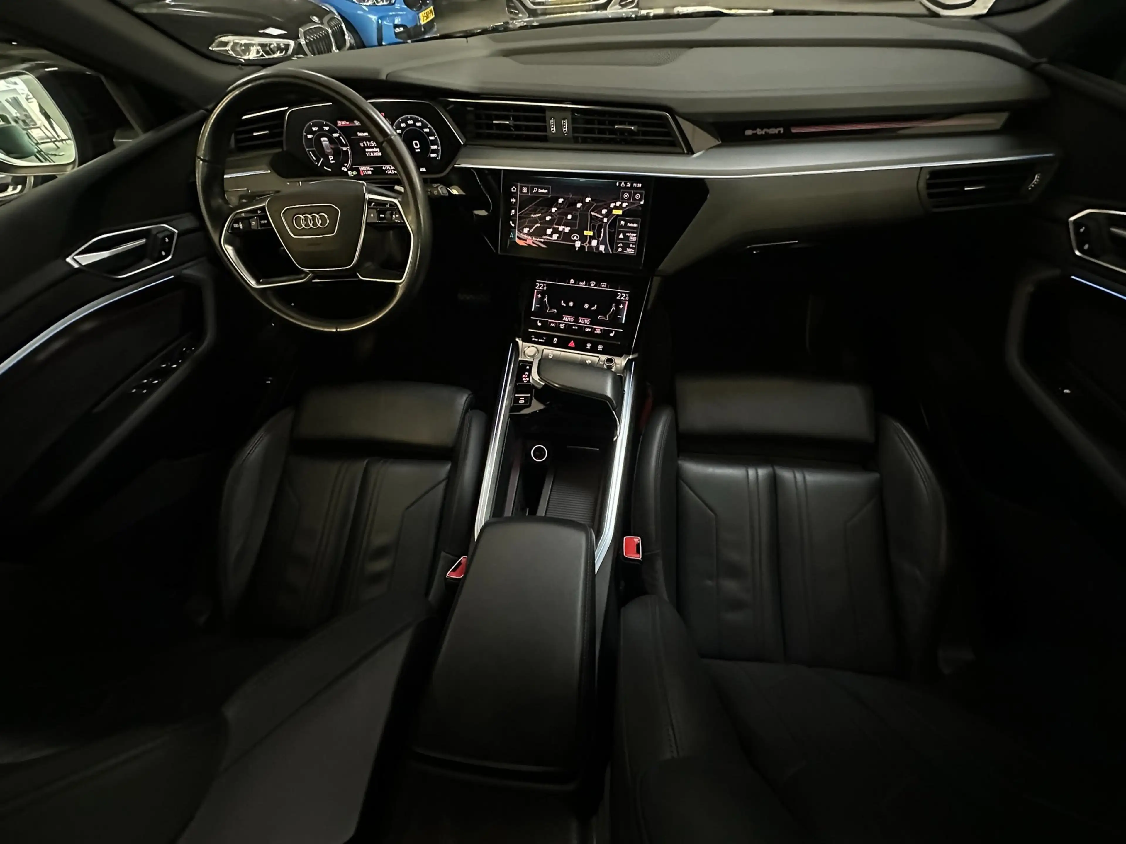 Audi e-tron E-tron 55 quattro advanced Pro Line Plus 95 kWh/PA — photo 2