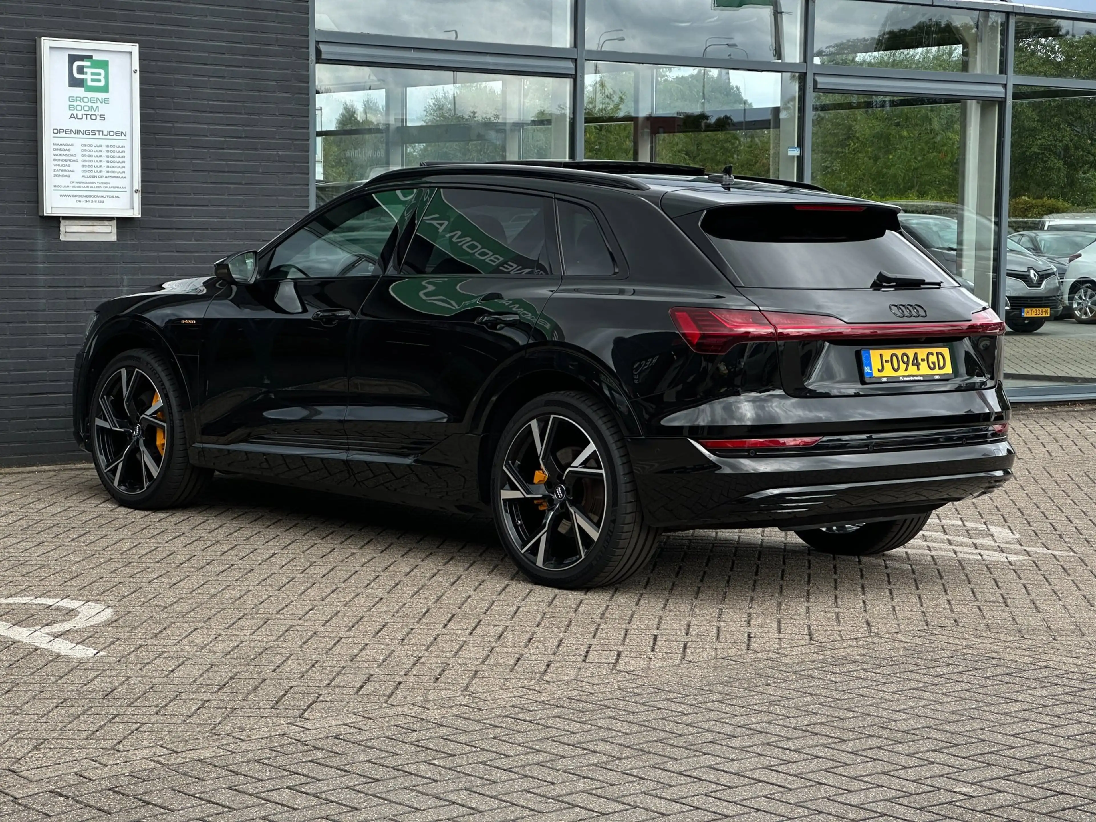 Audi e-tron E-tron 55 quattro advanced Pro Line Plus 95 kWh/PA — photo 3