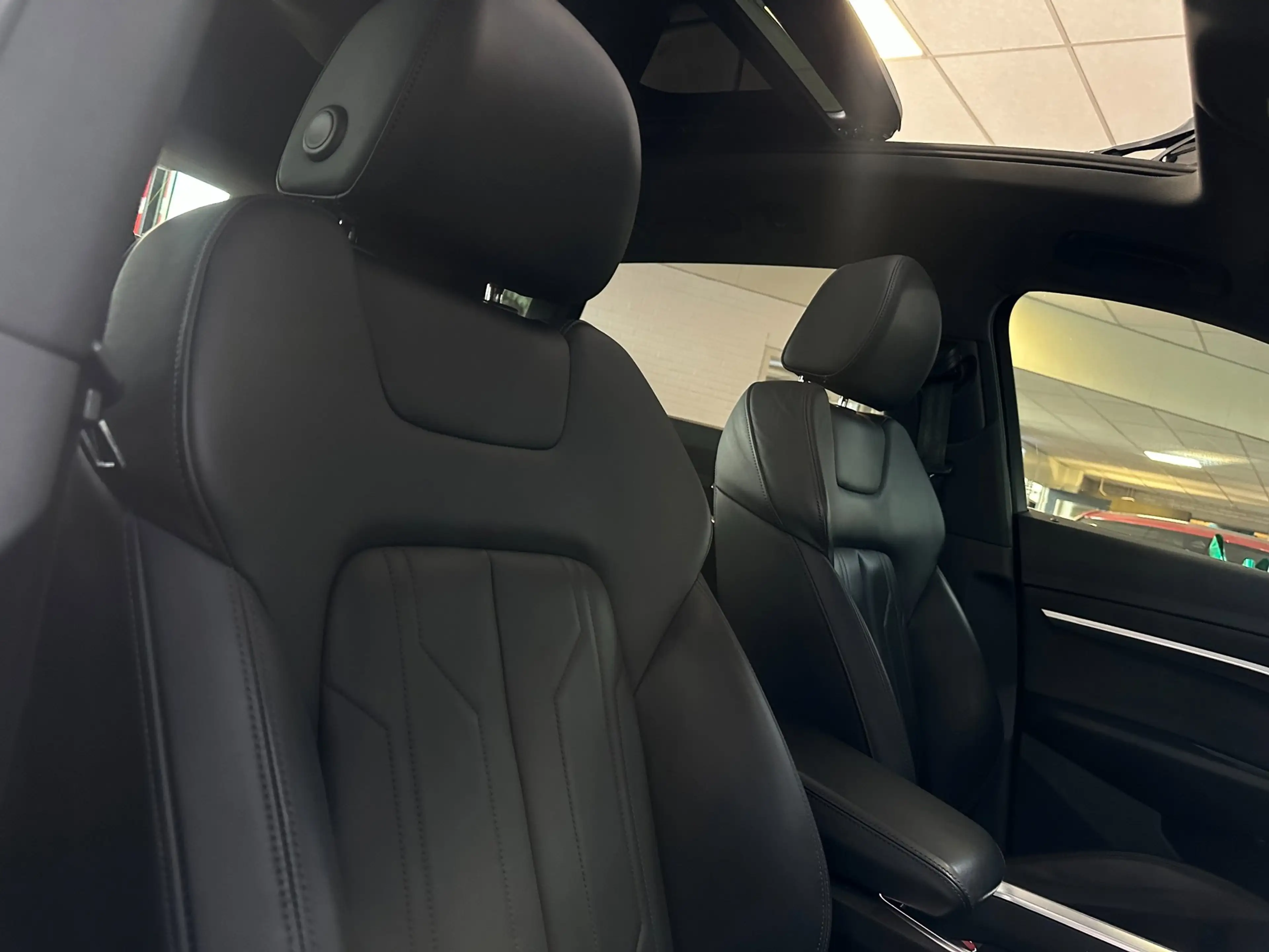 Audi e-tron E-tron 55 quattro advanced Pro Line Plus 95 kWh/PA — photo 14