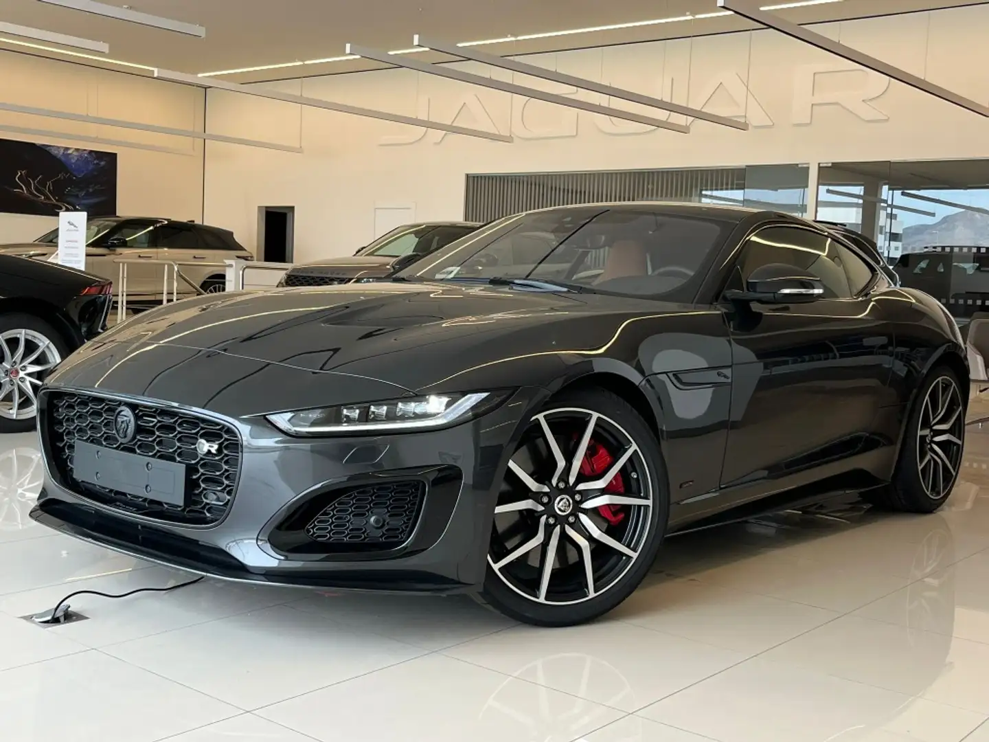 Jaguar F-Type Coupé 5.0 V8 R75 AWD Aut. 575 Fekete - 1