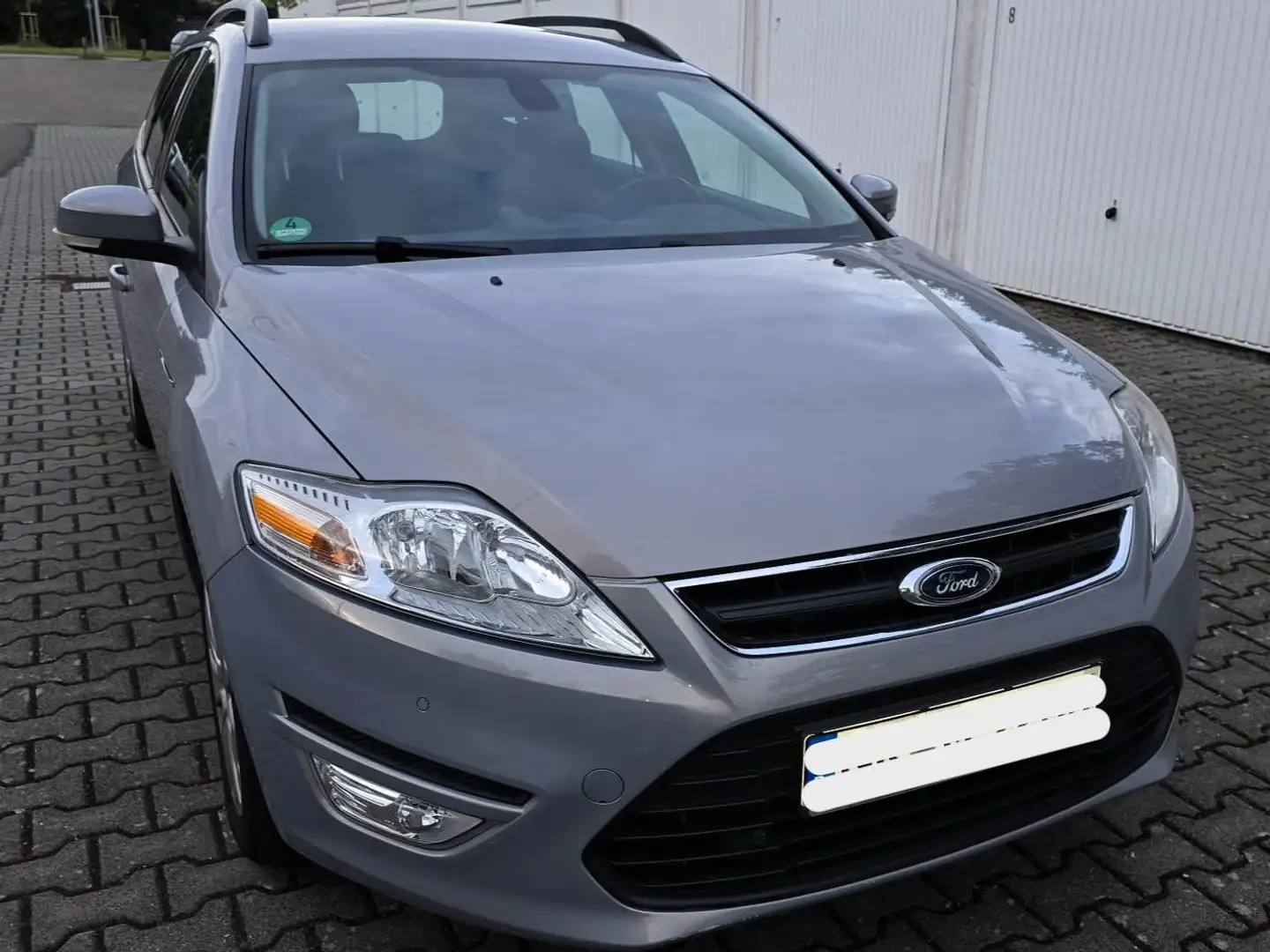 Ford Mondeo Ford Mondeo 1,6 Ti-VCT 88kW Turnier SEHR GEPFLEGT Gris - 1