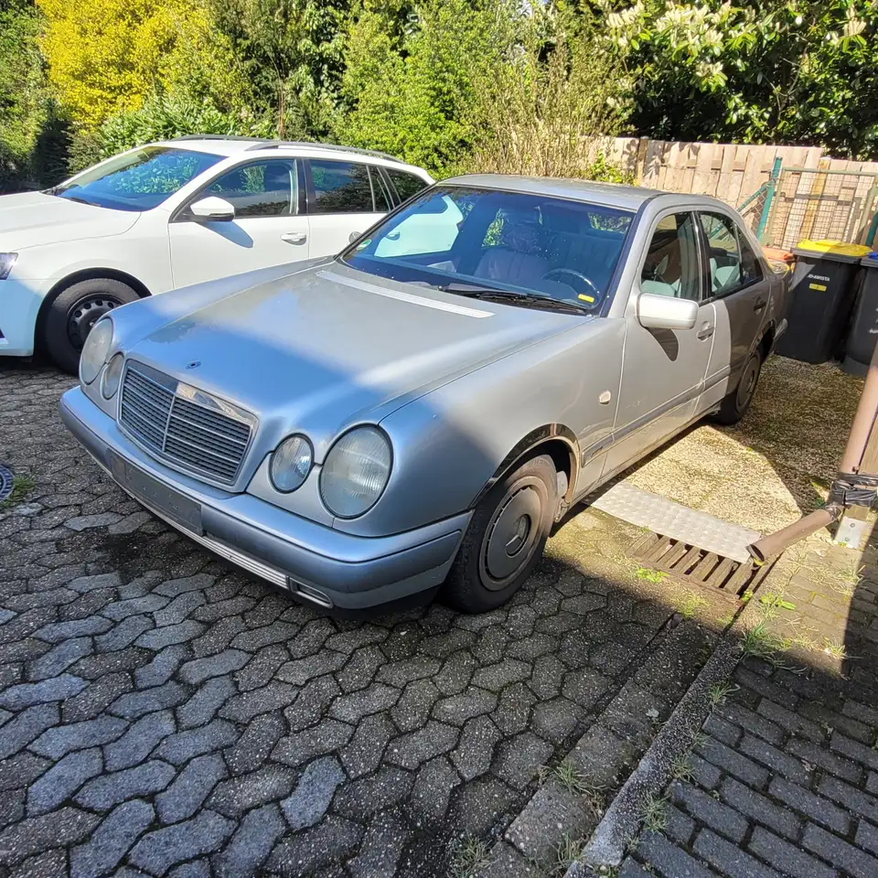 Mercedes-Benz 230, foto 10