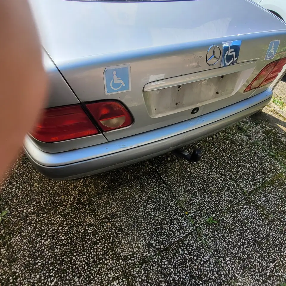 Mercedes-Benz 230, foto 11