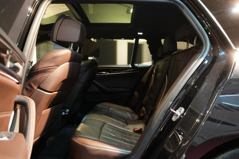 BMW 550 d xDrive Touring *LED*Navi*Virtual*Kamera* — photo 13
