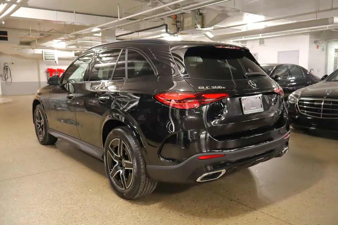 Mercedes-Benz GLC снимка Mercedes-Benz GLC